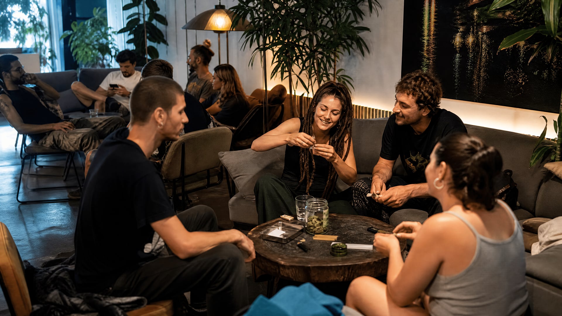 Members-only lounge in El Arenal with sofas and cannabis social club gathering