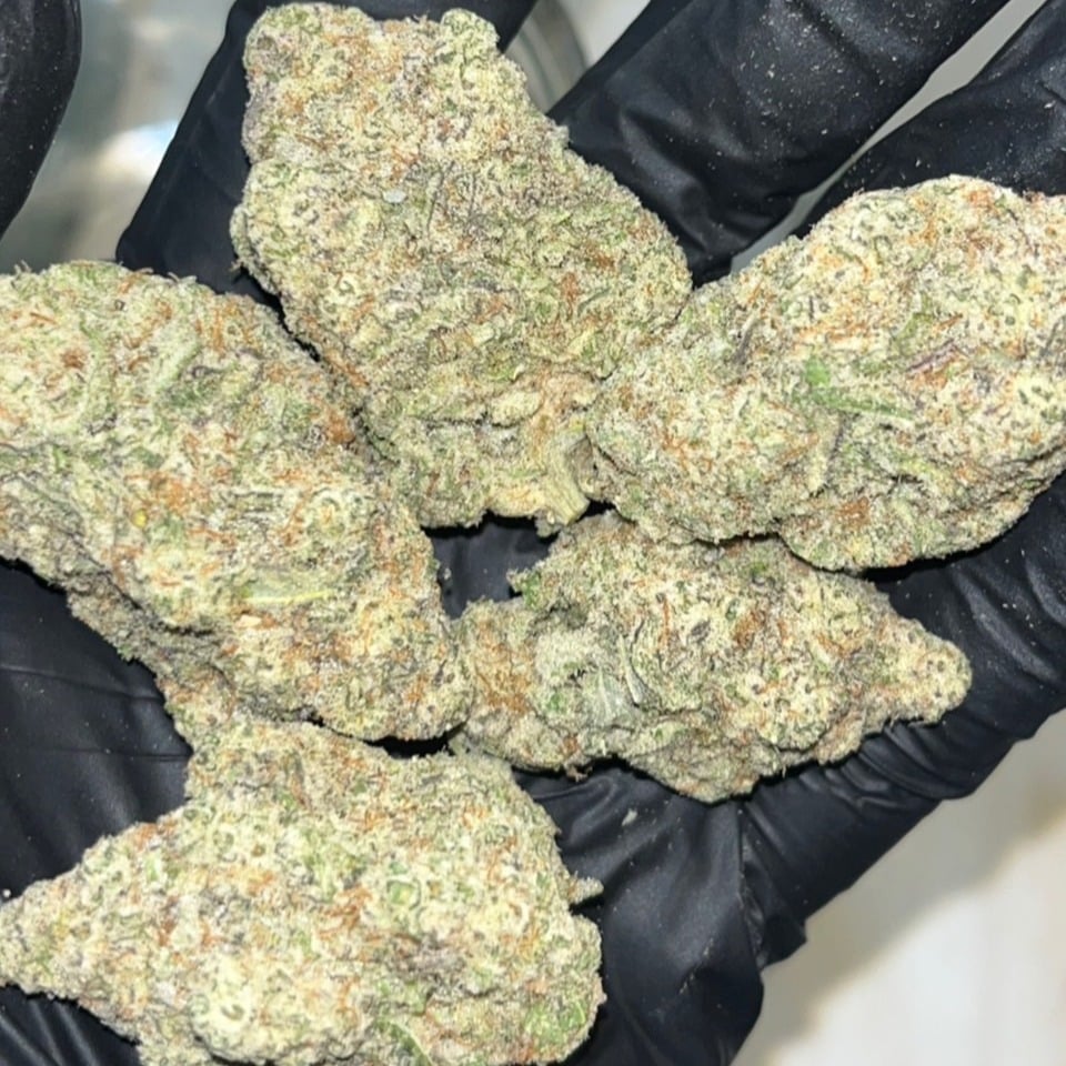 Natalie Cannabis Kratom