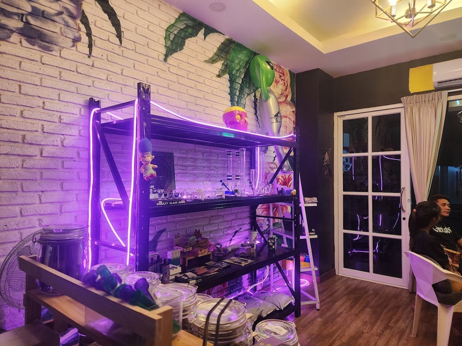 HERBSTORE . .