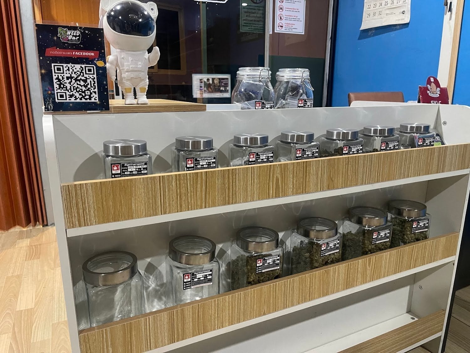 Weed Bar Phatthanakan
