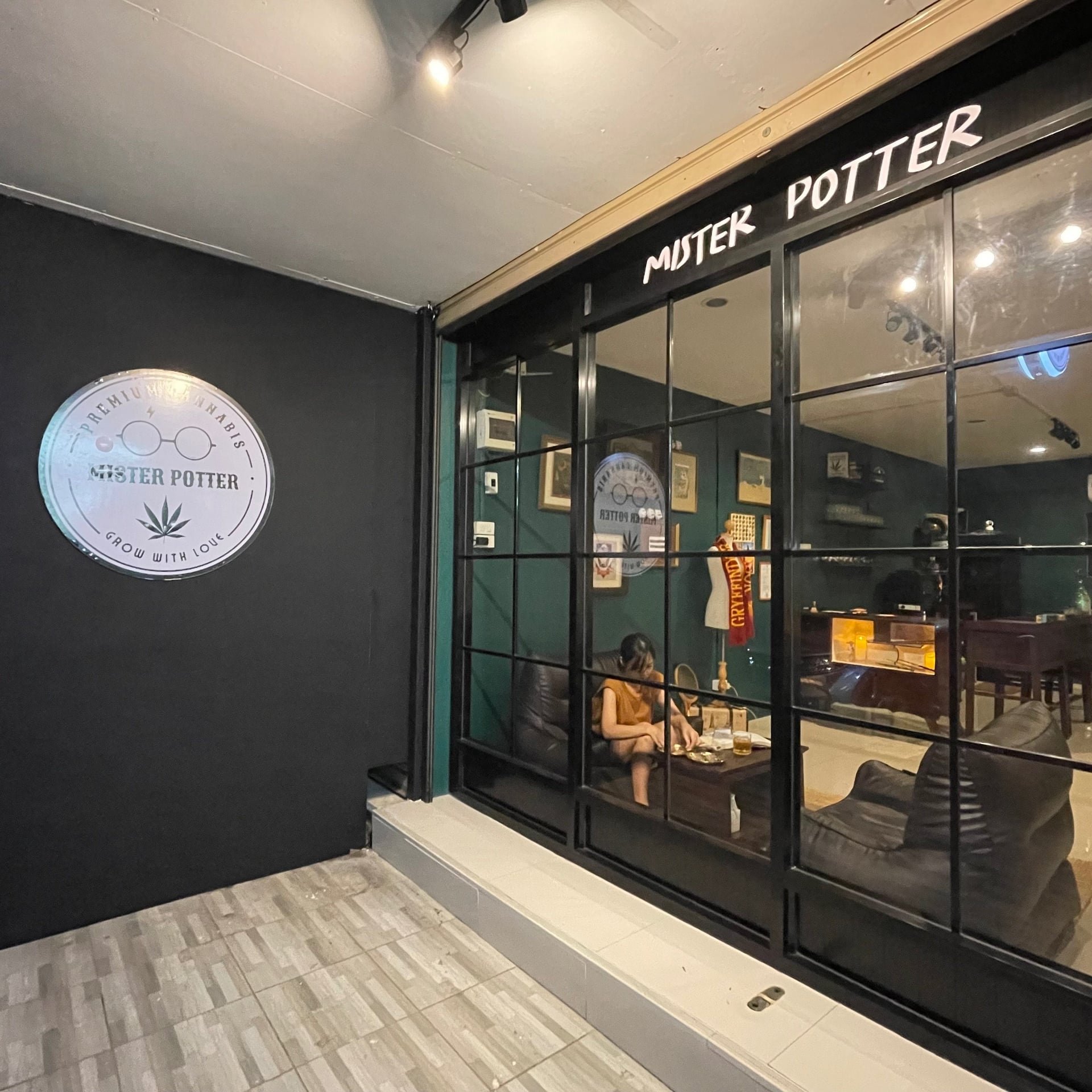Mister Potter, Prachinburi