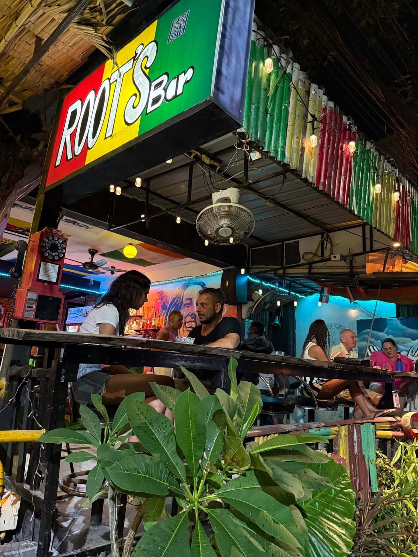 Roots Bar Kamala Beach