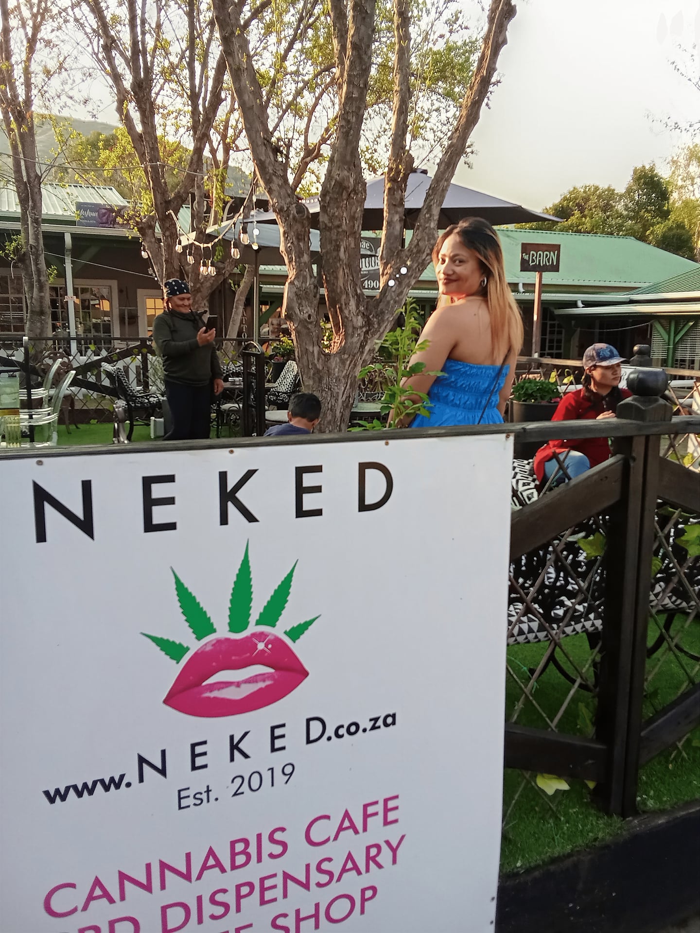 NEKED
