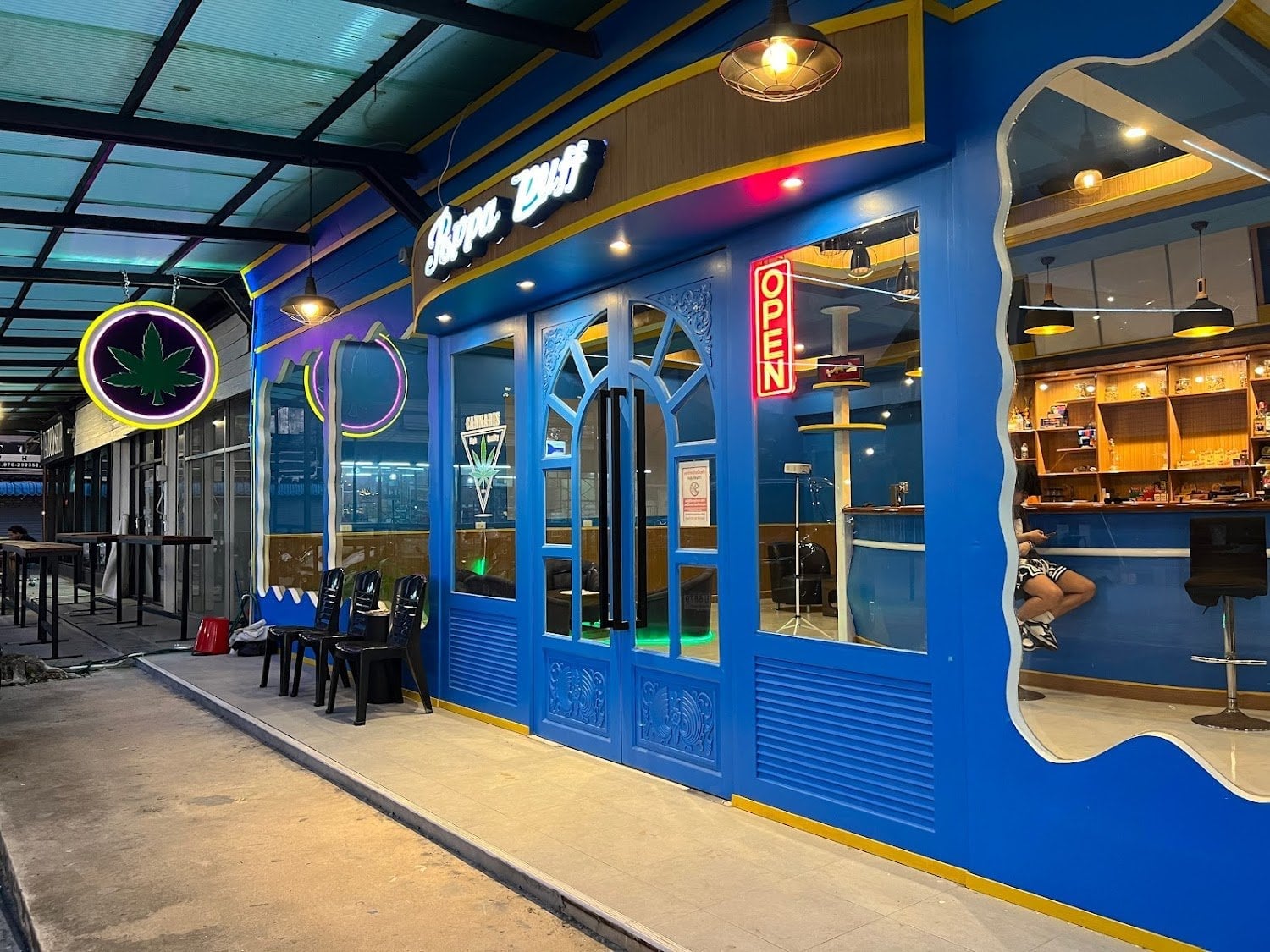 Poppa Puff Cannabis Shop Patong
