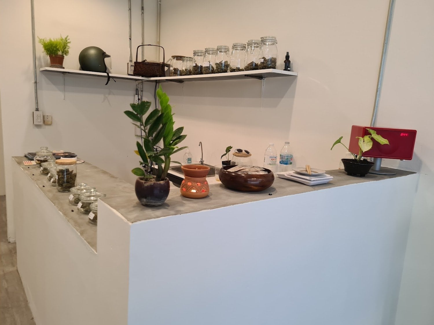 Alchemi Botanics Cannabis