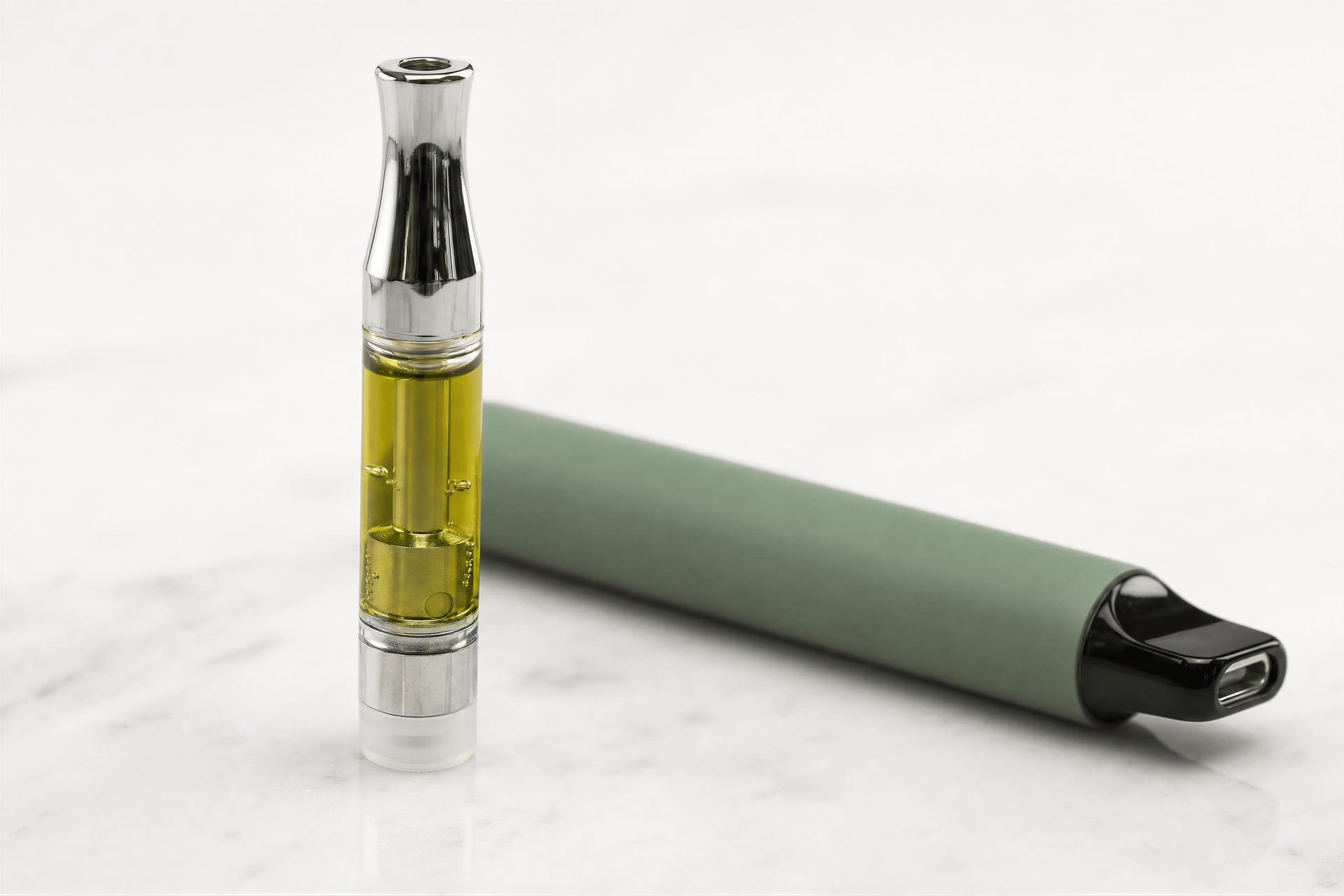 Fiore di cannabis vs Concentrato: Confronto completo