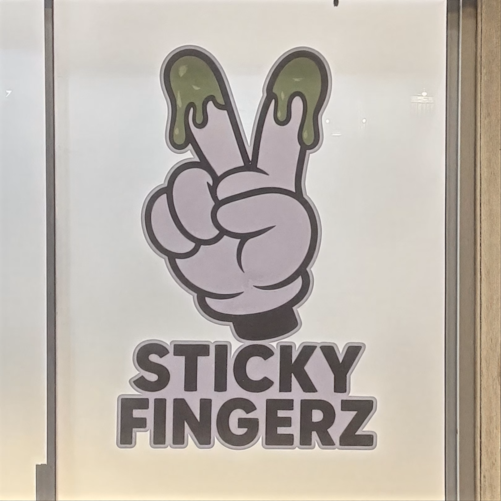 Cannabis Social Club Sticky Fingerz a Pineda de Mar logo