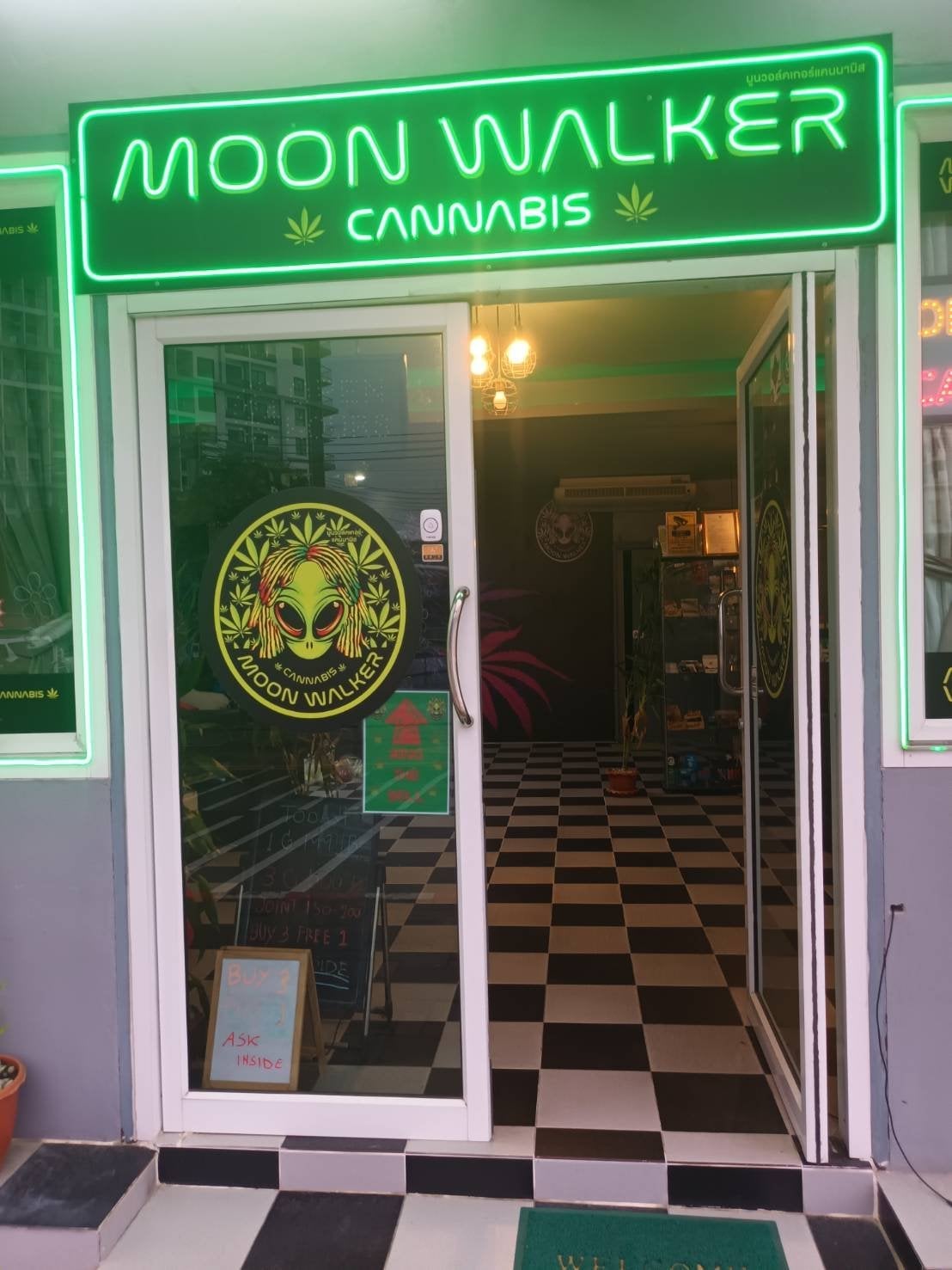 Moonwalker Cannabis