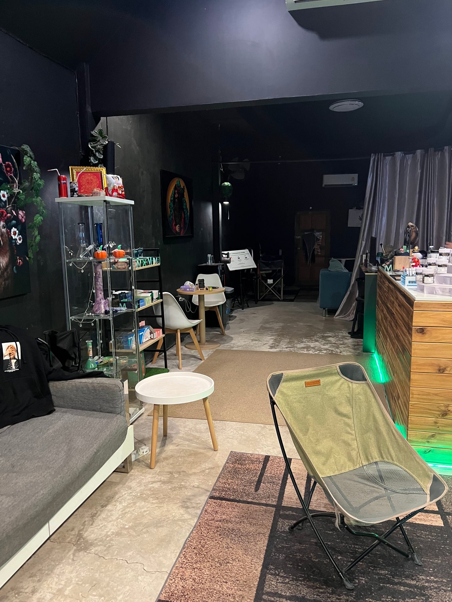 Inbloom Cannabis Cafe