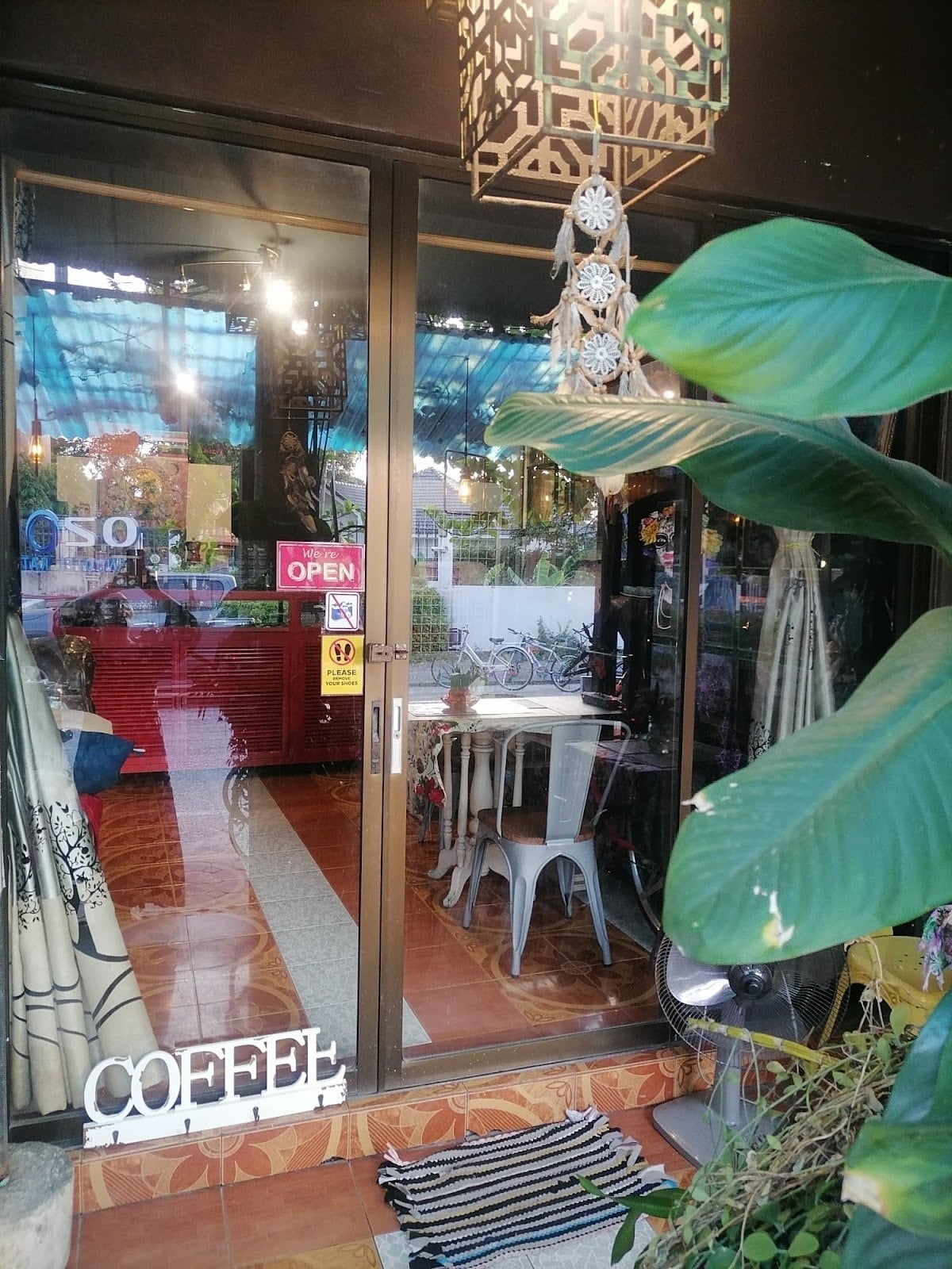 Cannabis & Pizza House7