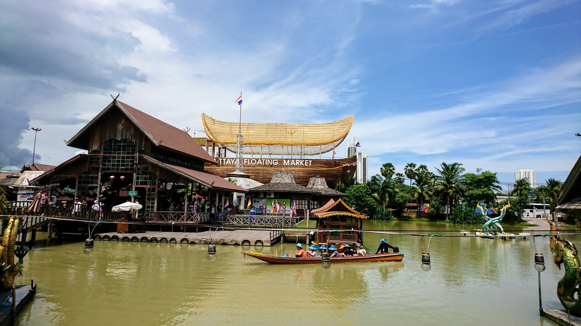 HLC HeavenLandCannabis Floating Market