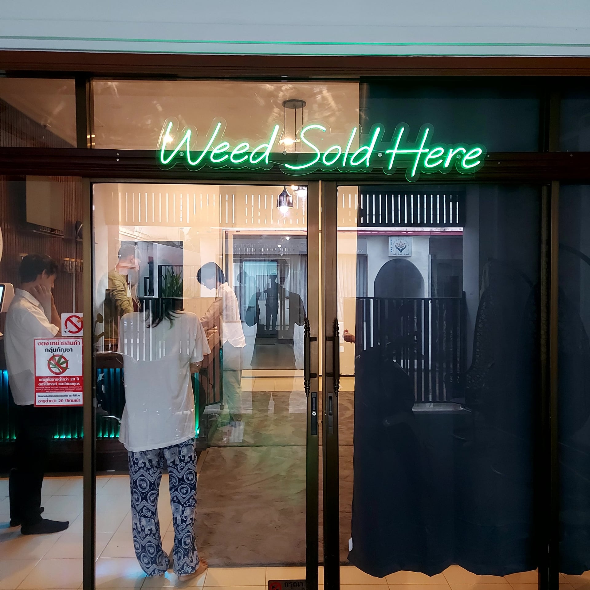 Top Genetics Weed Shop And