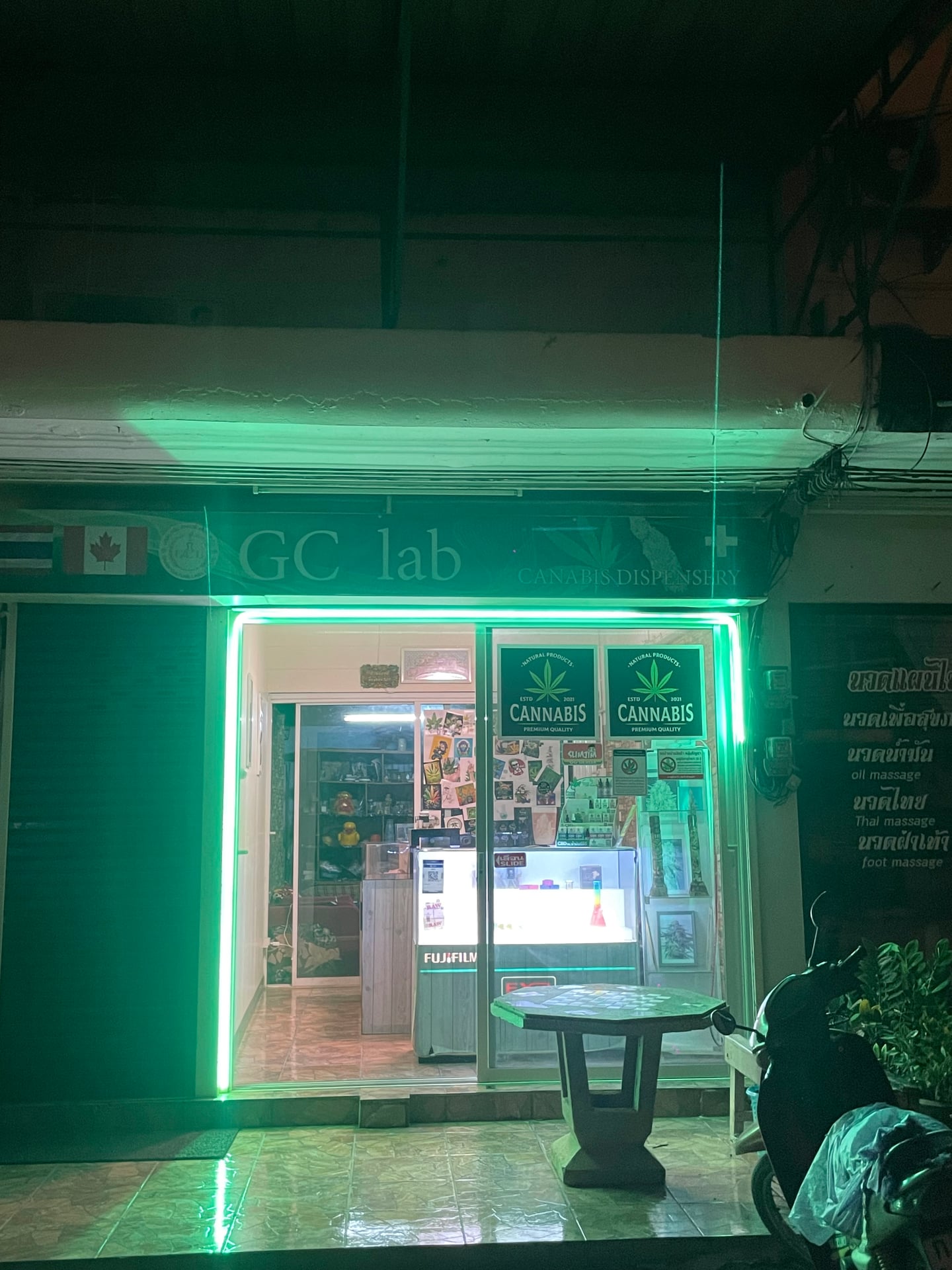 GC Lab Cannabis Shop CNX