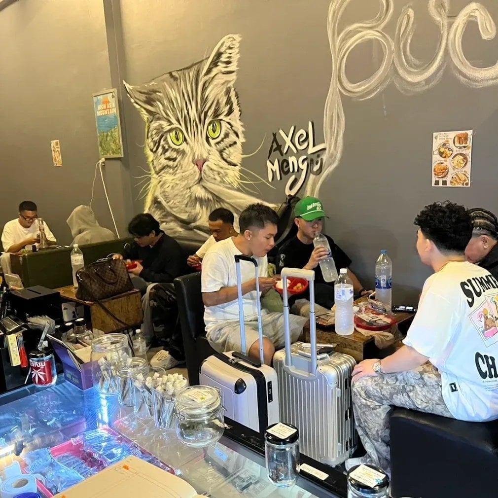 Buds House Cafe