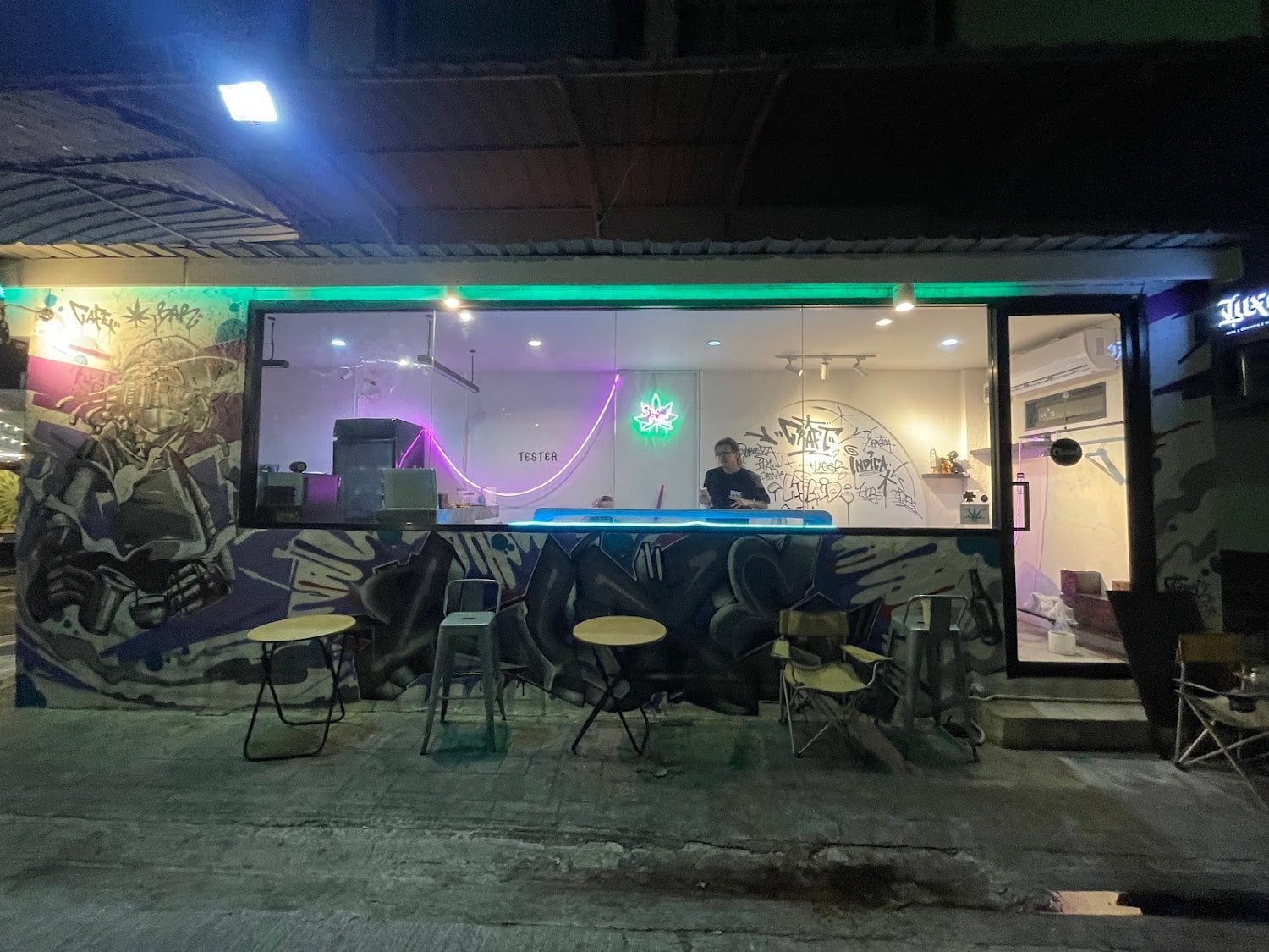 Luxe Coffeeshop