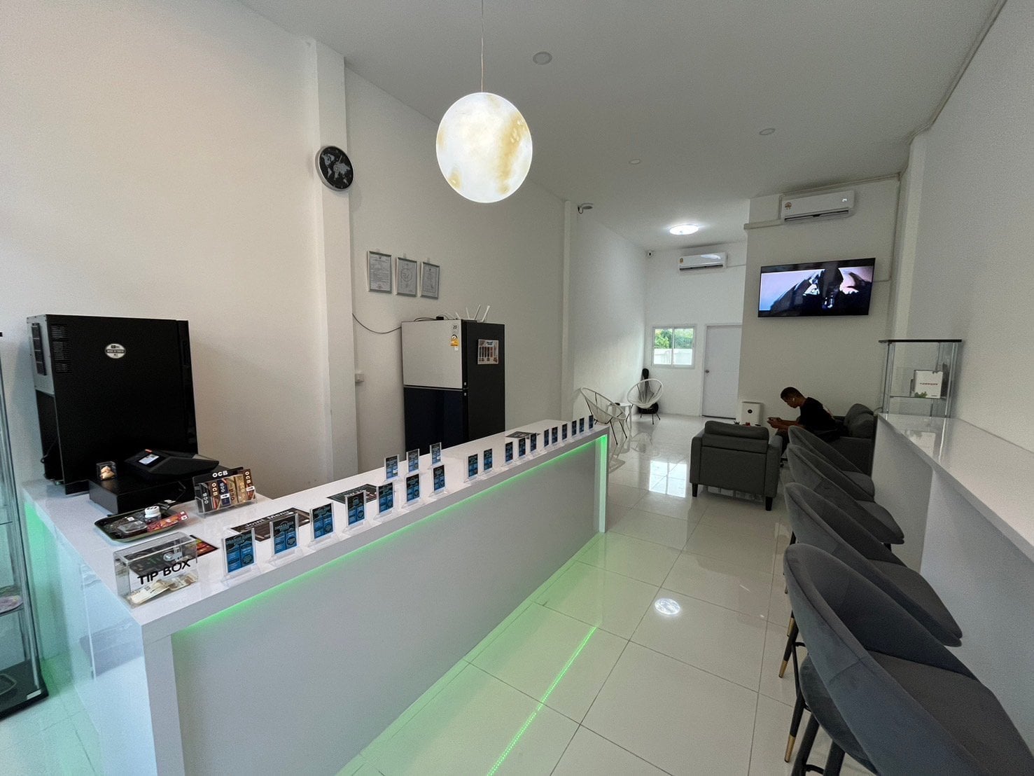 Hightime Pattaya Bar