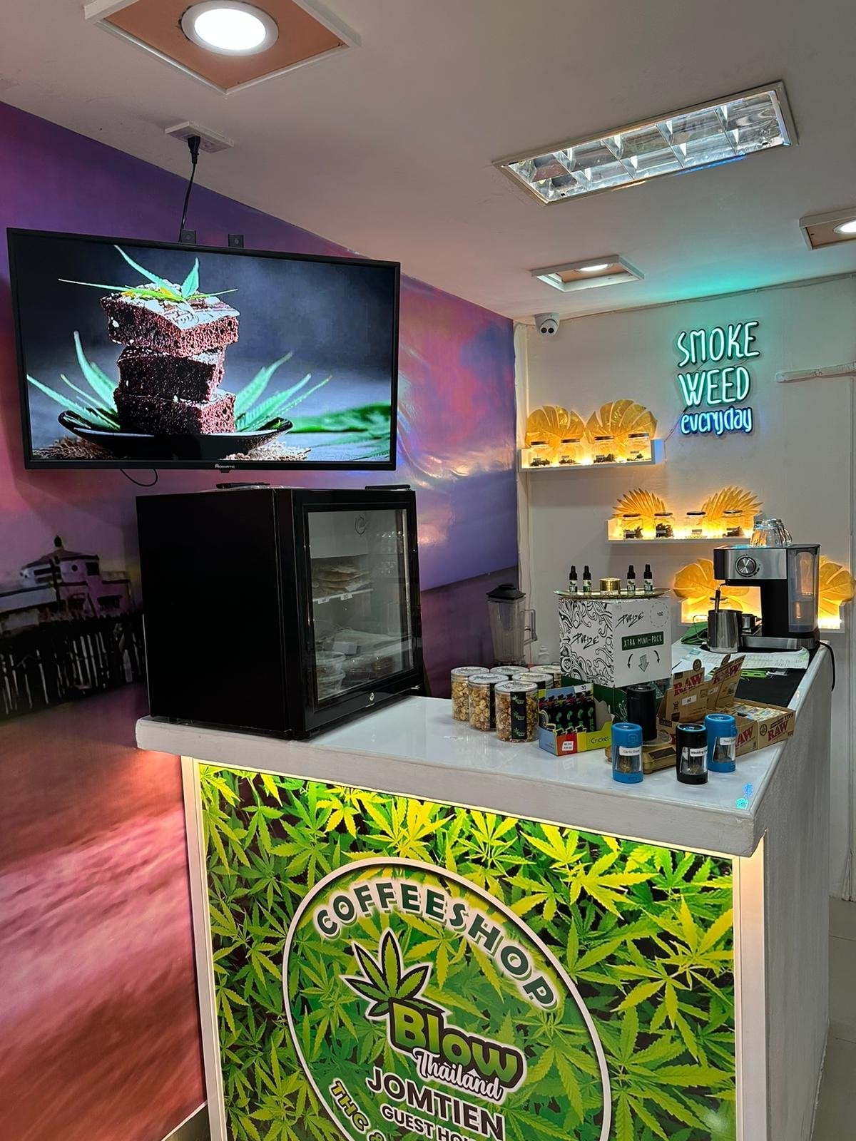 Ganja Club Soi 7 Coffeeshop, Dispensary And Guesthouse Jomtien