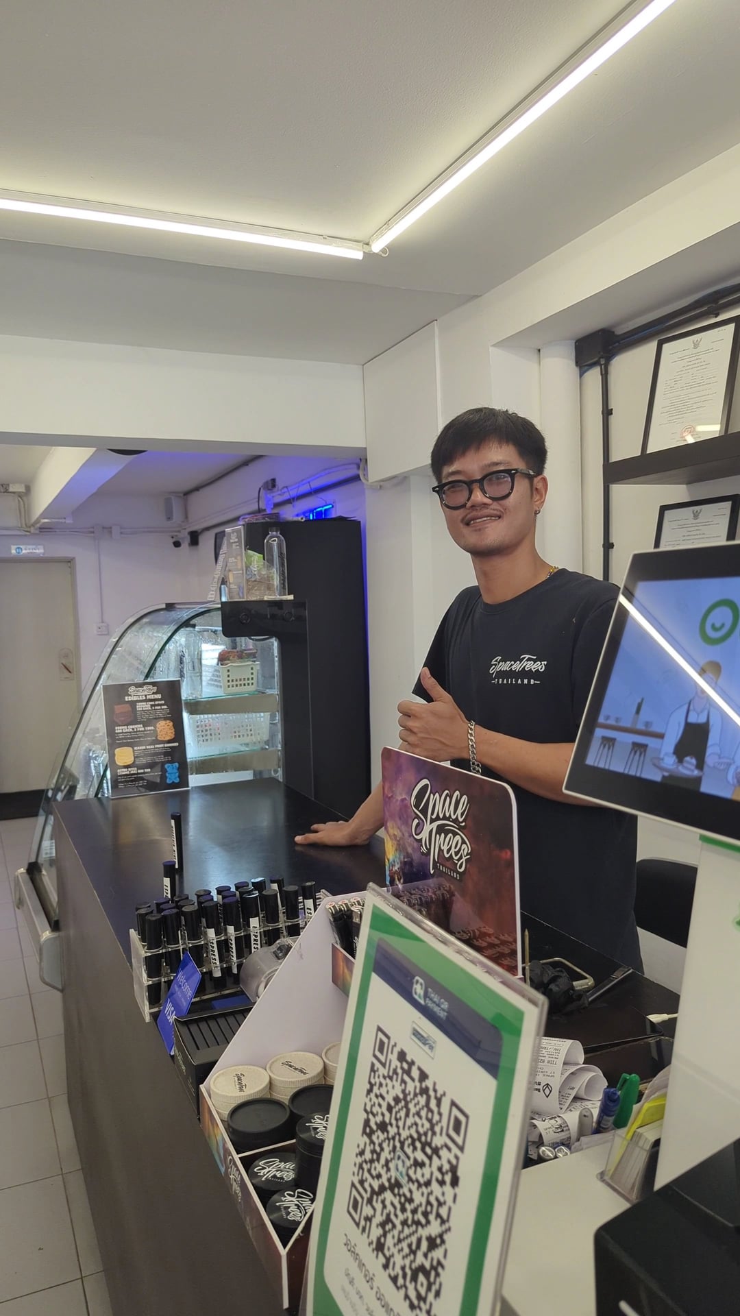 Space Trees: Cannabis Dispensary Chiang Mai
