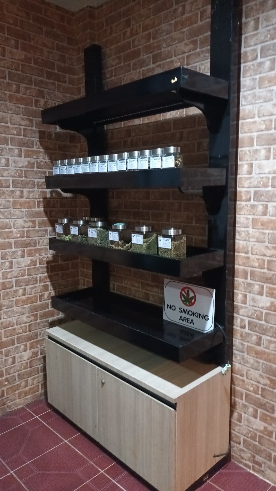 Junejad Cannabis