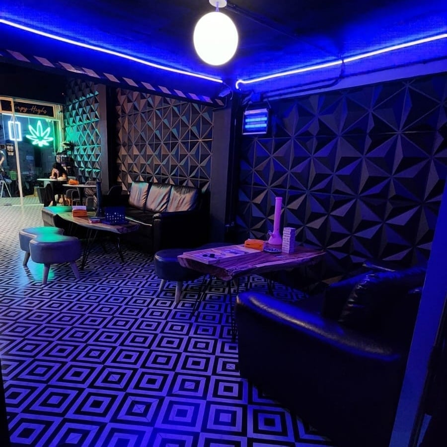 Terpy Highs Cafe & Lounge