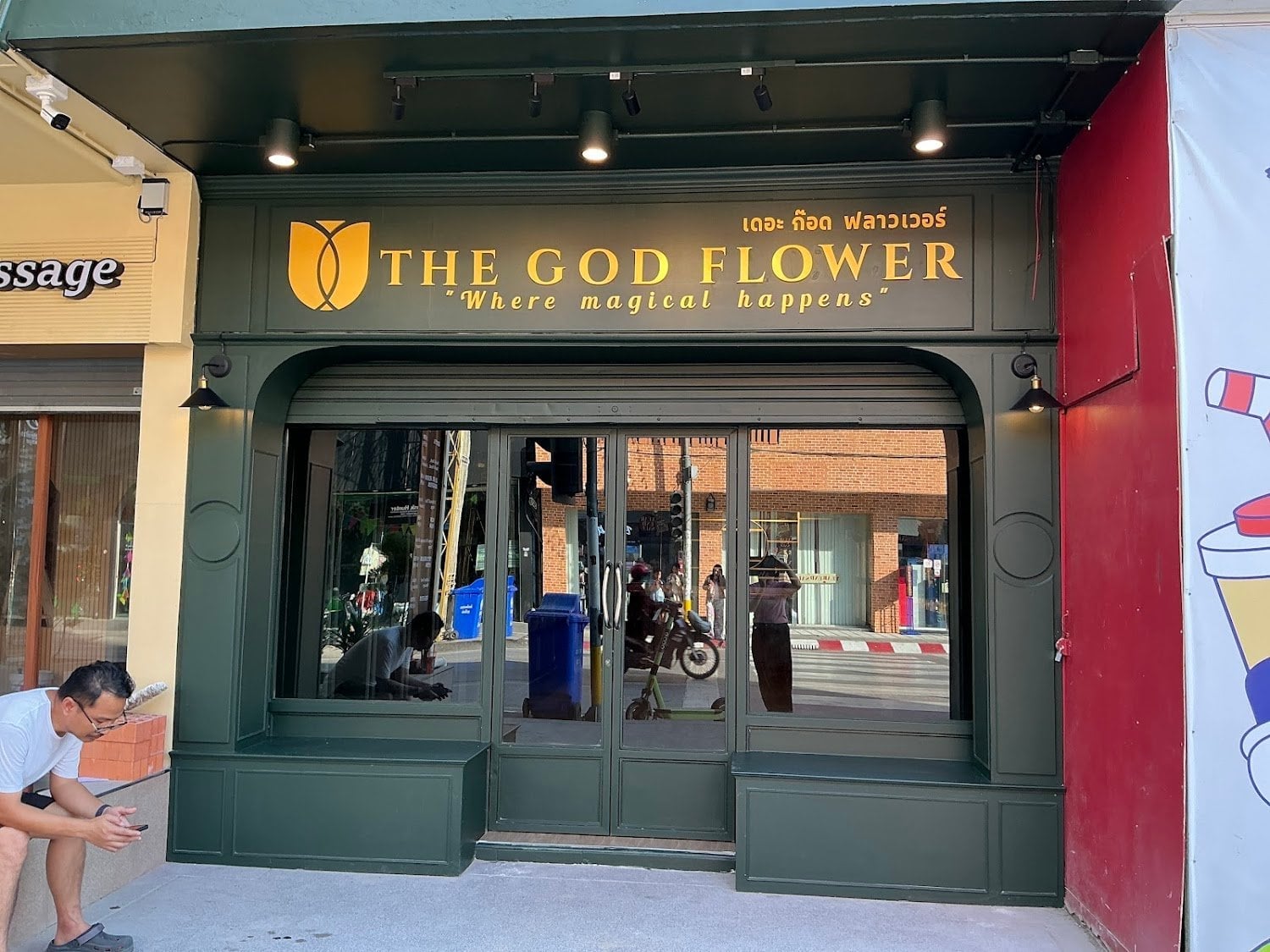 The God Flower Premium Cannabis Dispensary Branch 2 Tha Phae Gate