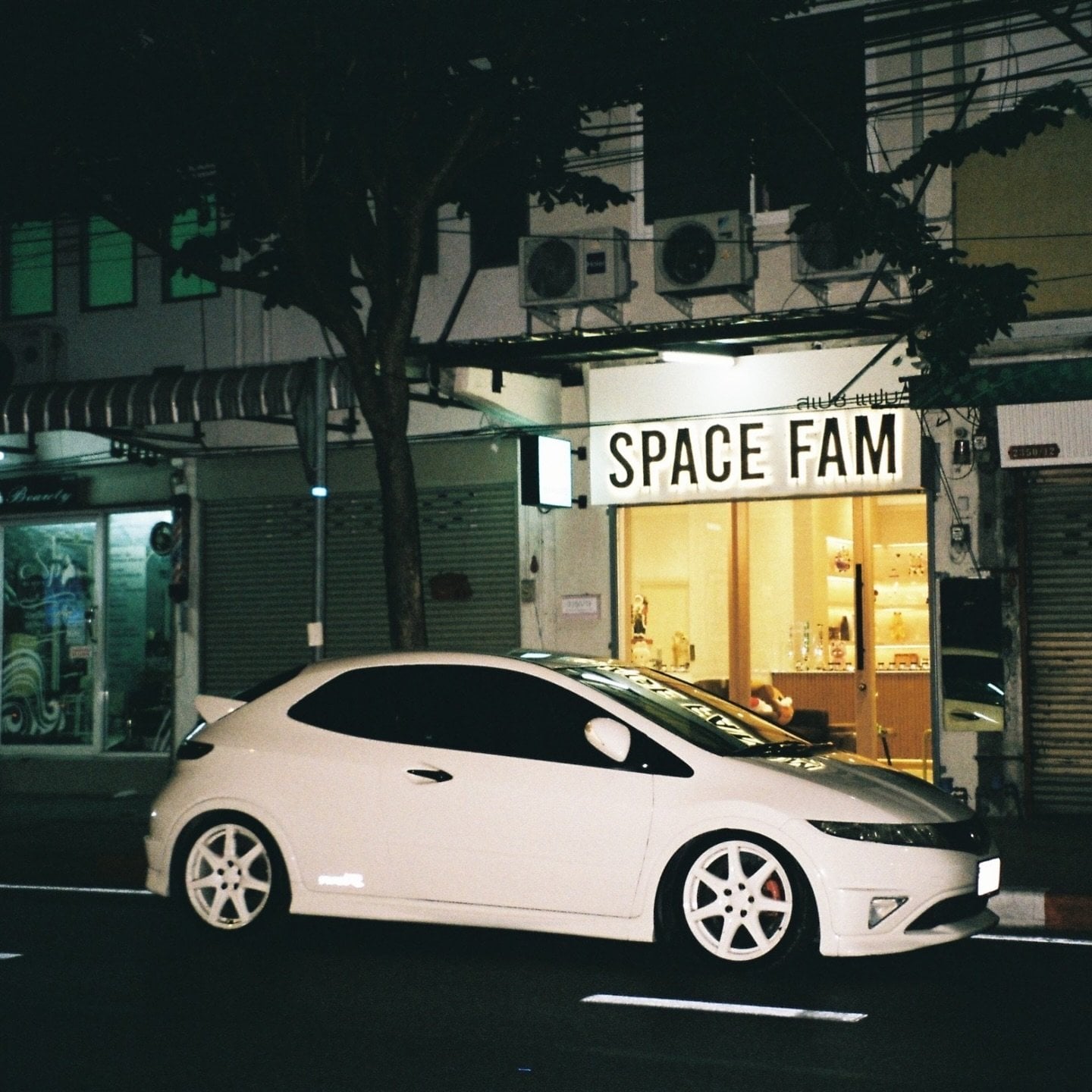 Space Fam Charoen Krung