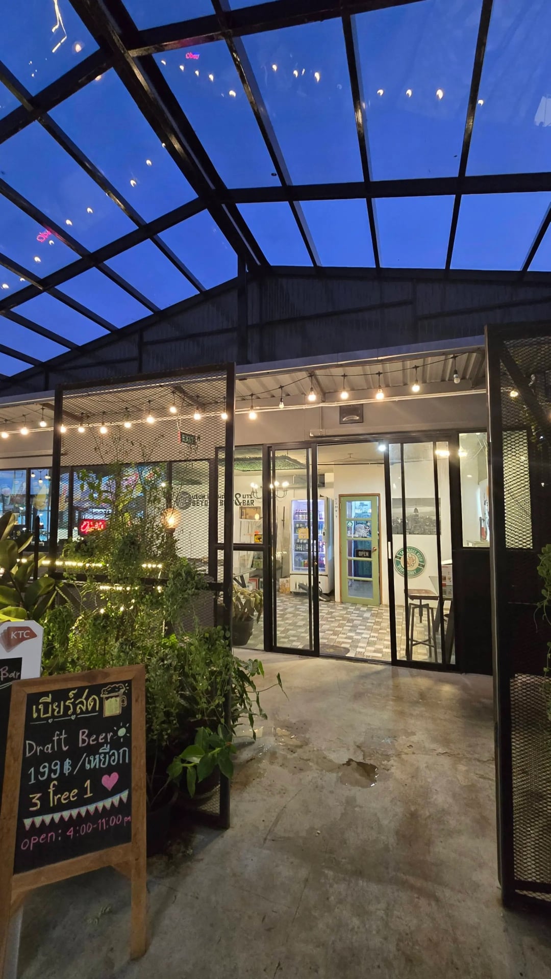 Sawasdee Kush Rooftop Dispensary , Weed Cafe - Cannabis Airport