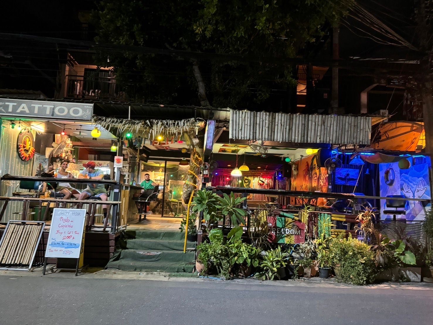 Roots Bar Kamala Beach