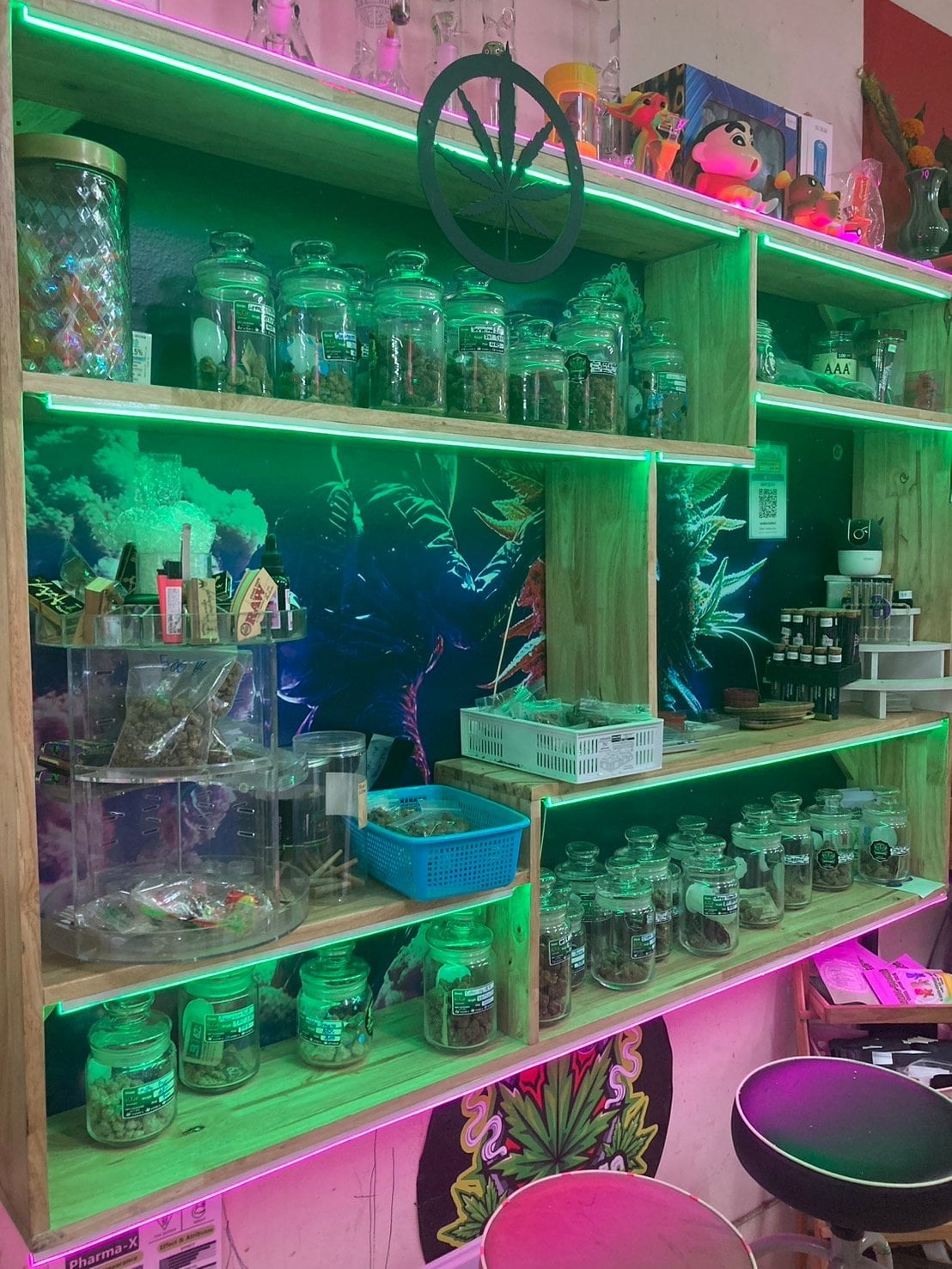 We Love Cannabis