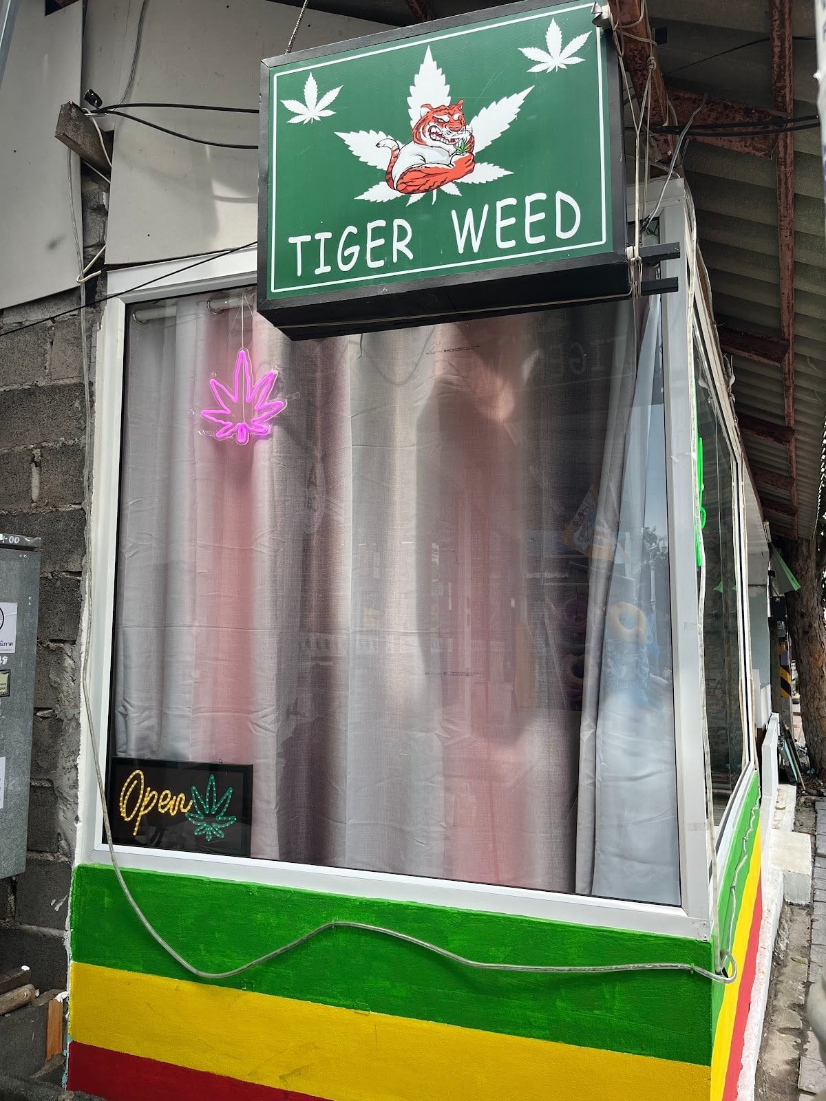 Tiger Weed