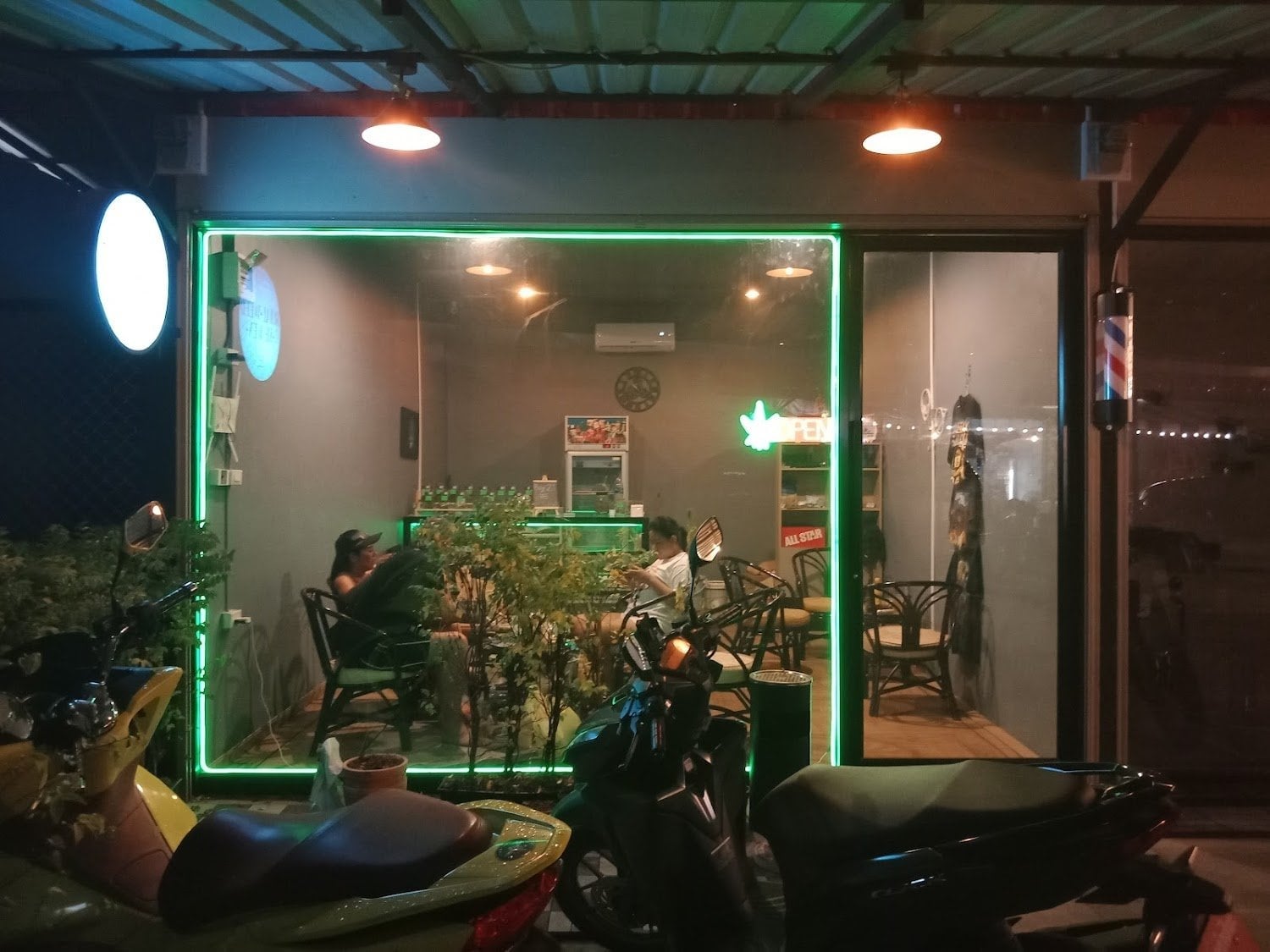 Royal Weed Heaven