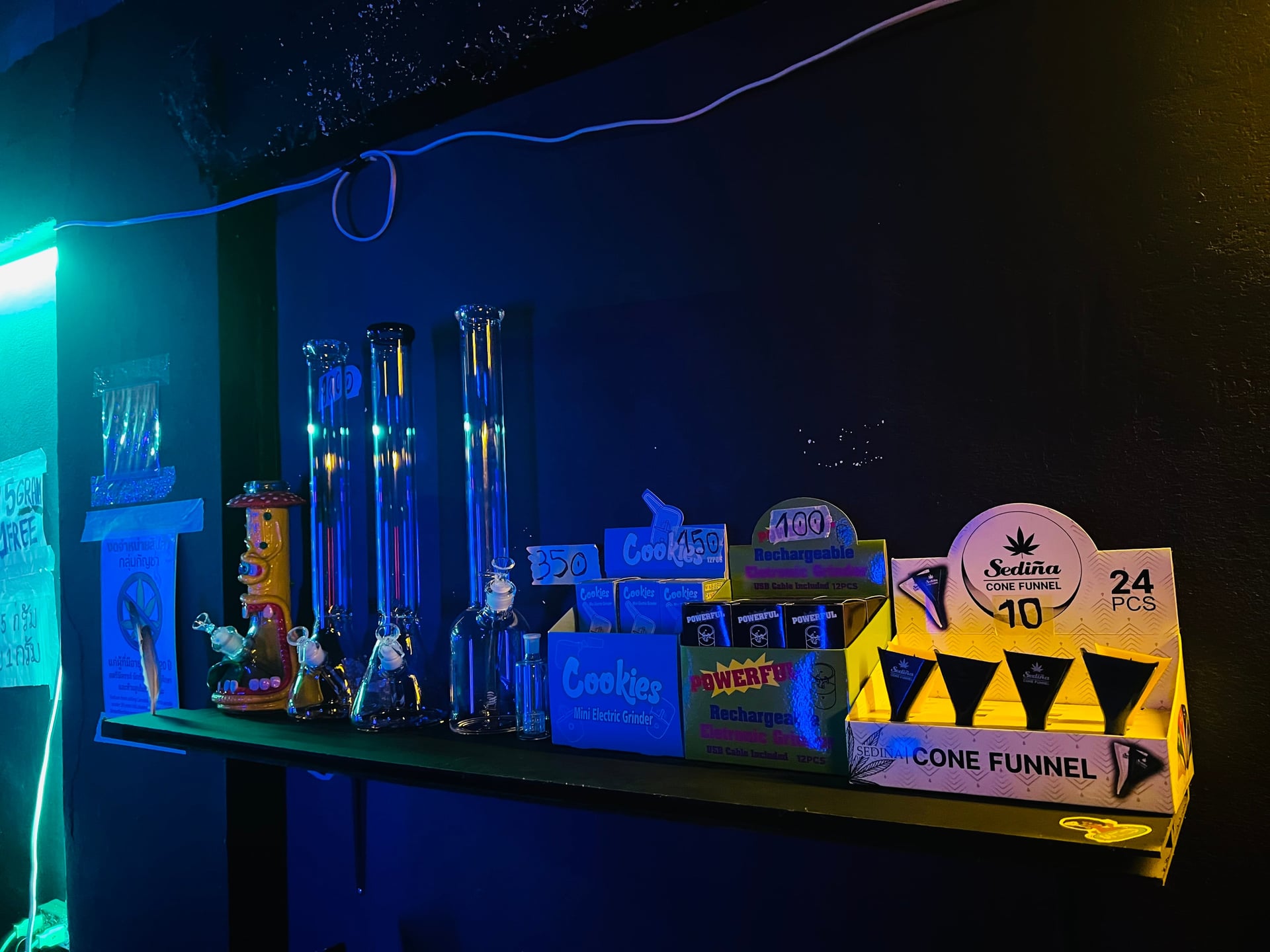 Space Farm San Kamphaeng - Weed Shop Cannabis Dispensary C A Hàng C N Sa