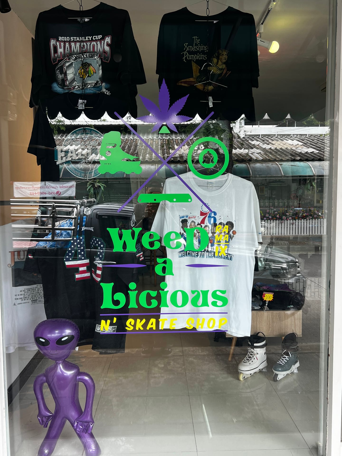WEED-A-LICIOUS X SKATE SHOP RAMA IX
