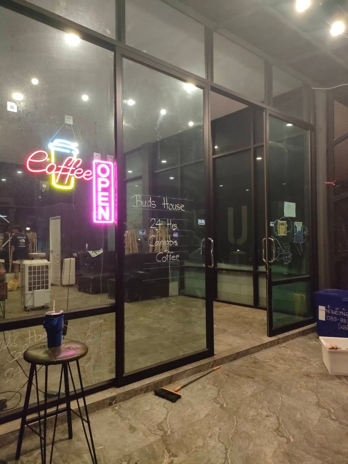 Buds House Cafe - Songprapa