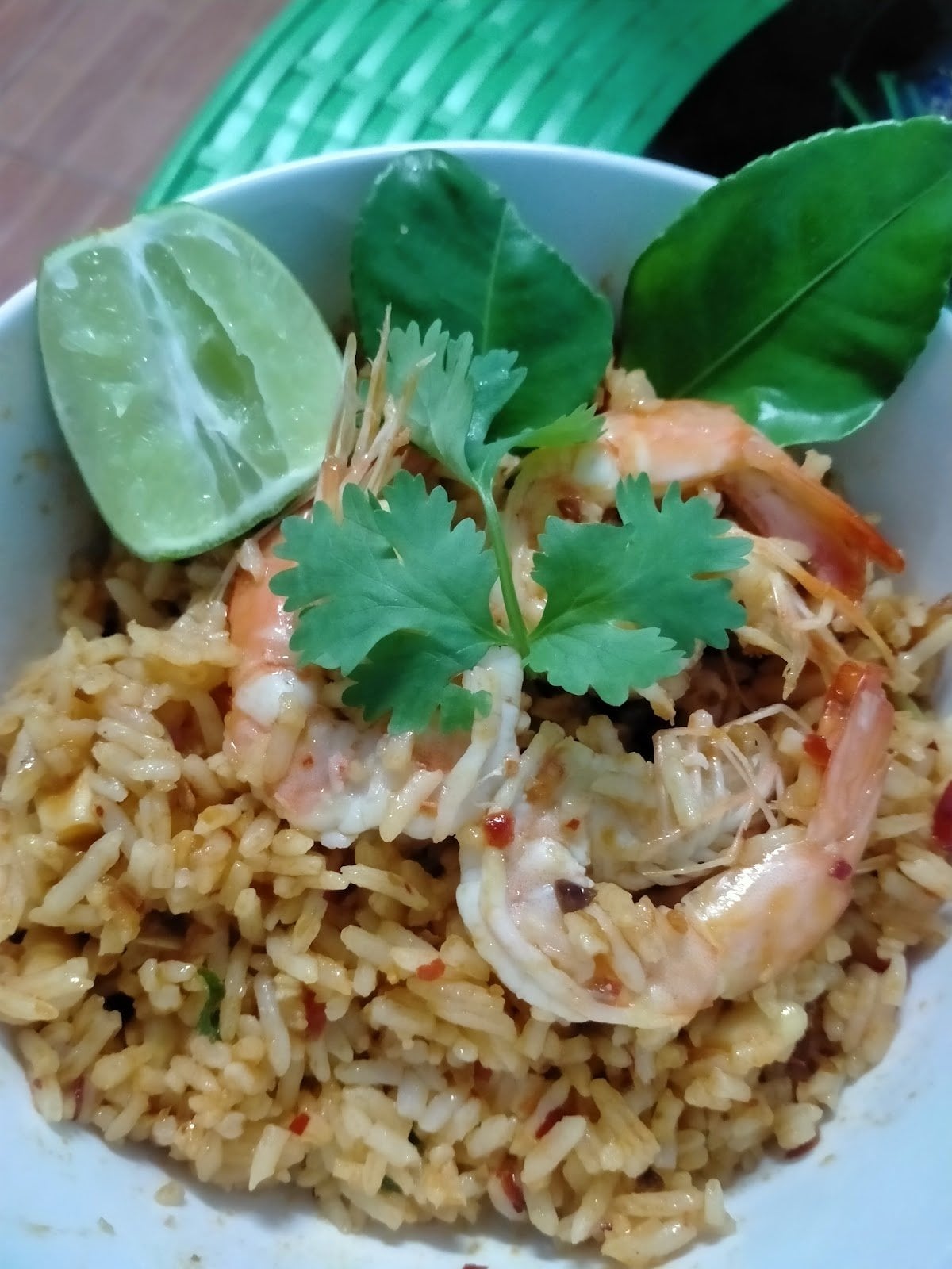 Ran Phi Hnwd Na Sup Sae B Bi Krathxm Kheruxng Dum Cha Kafae Sd
