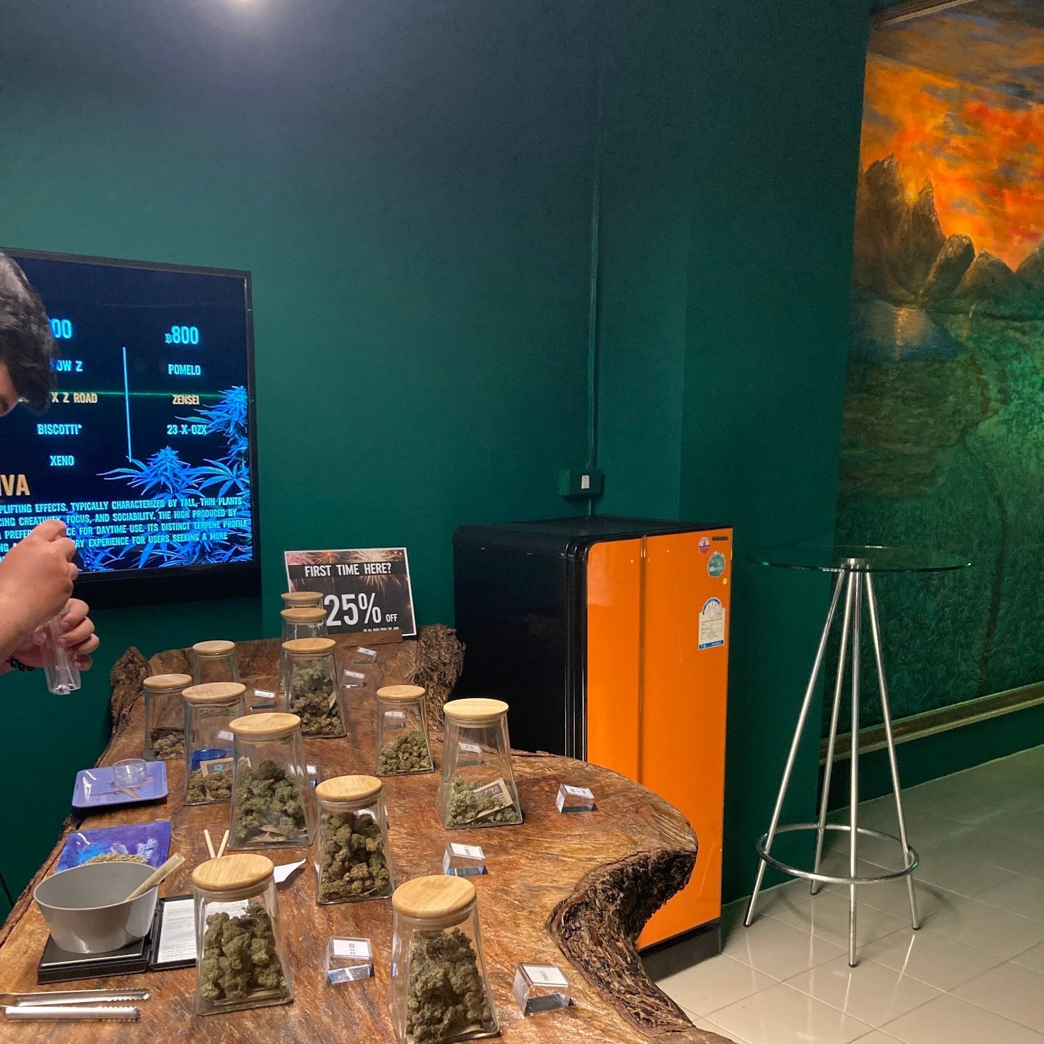DV8 Cannabis