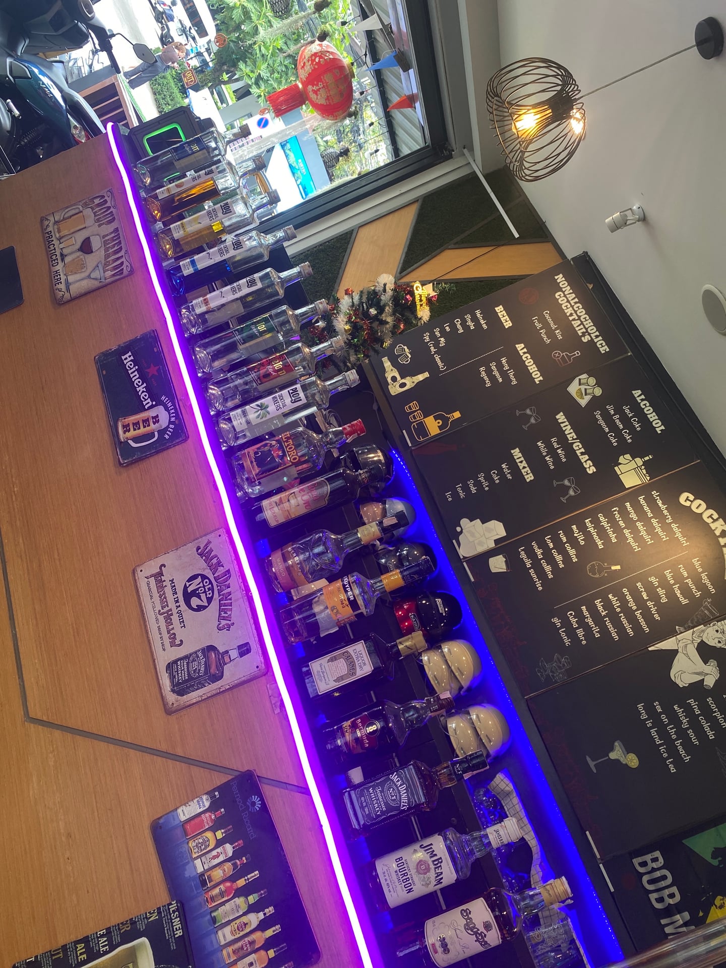Cannabis Dispensary Cafe