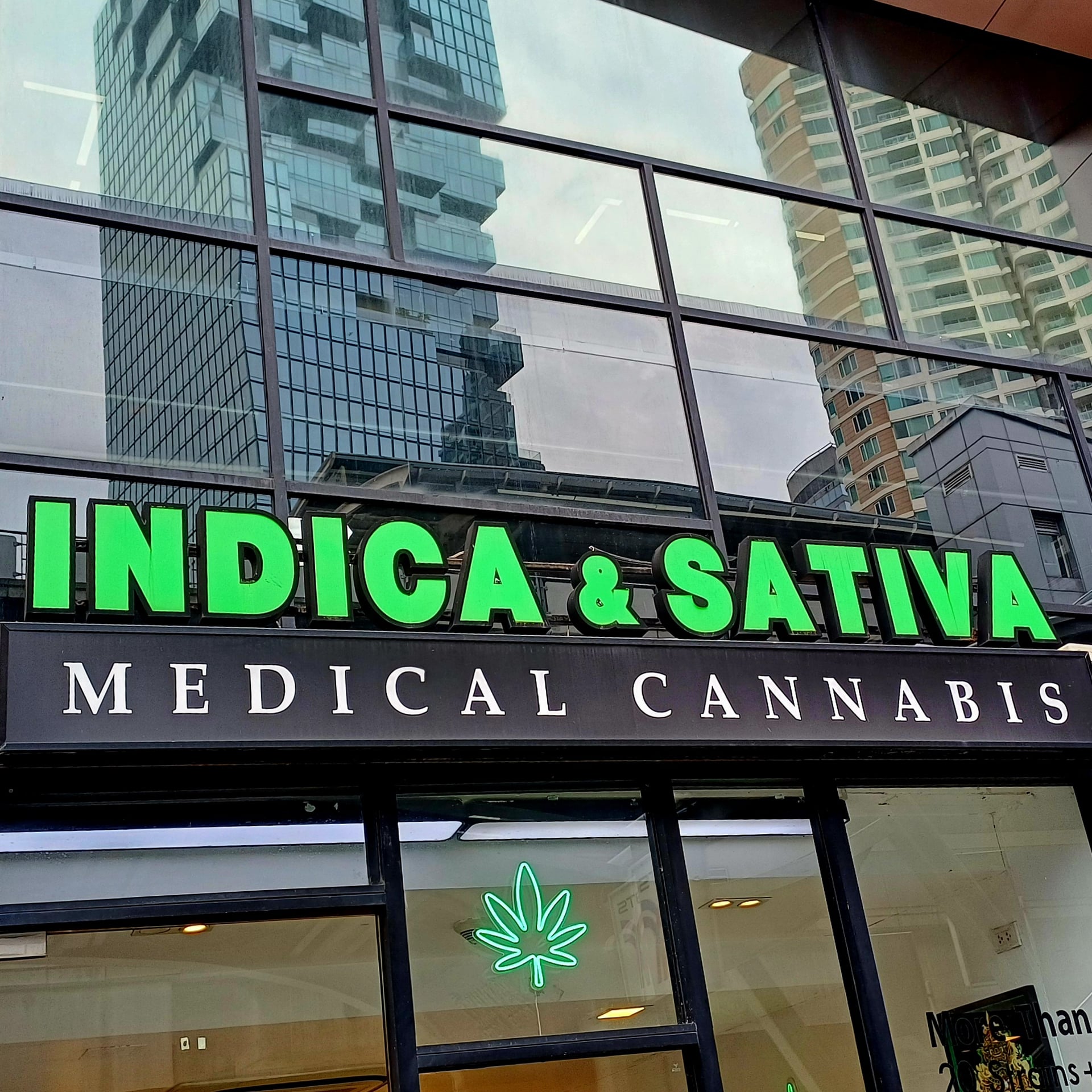 Indica&Sativa