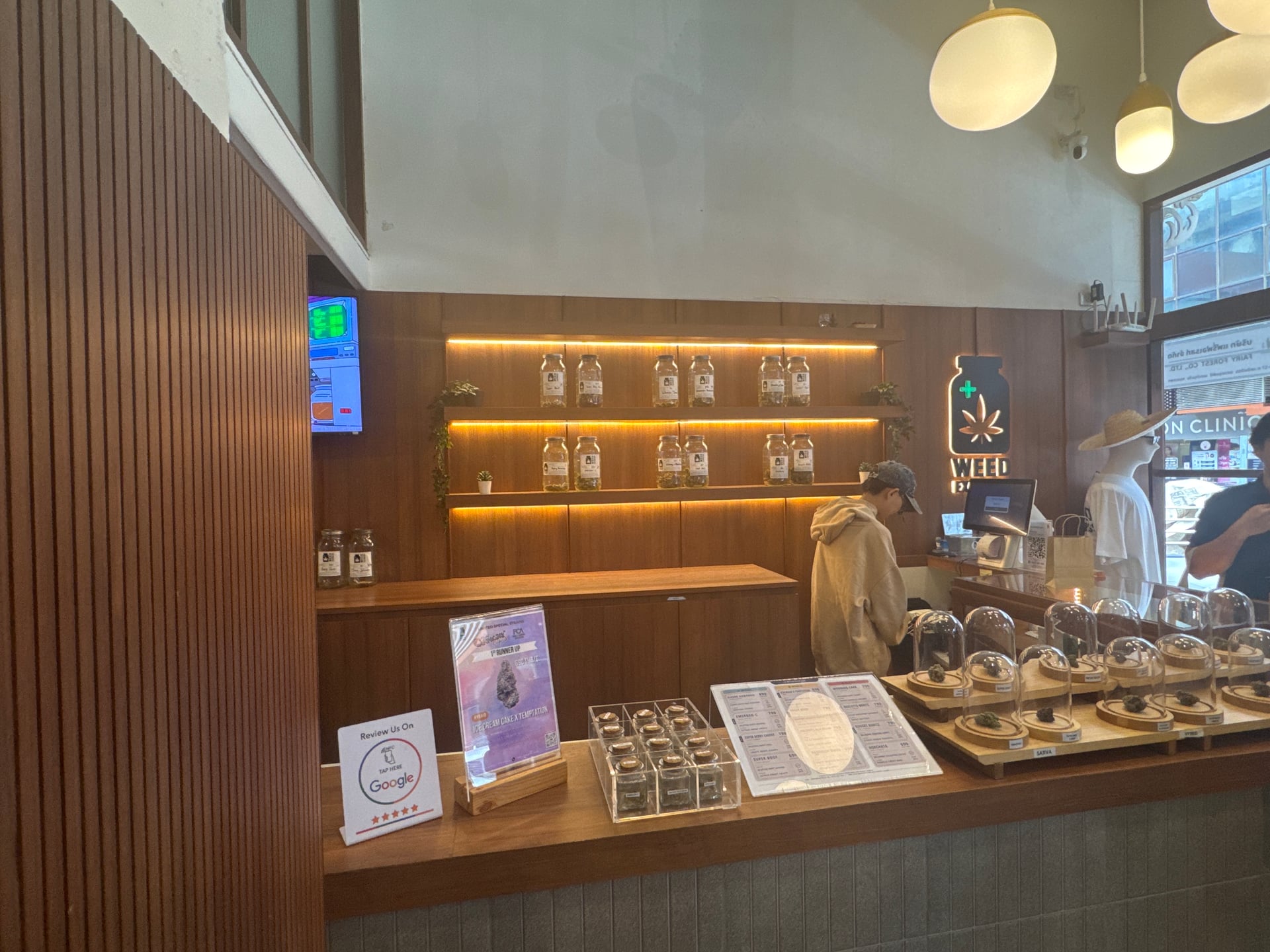 WEED Express Phloen Chit