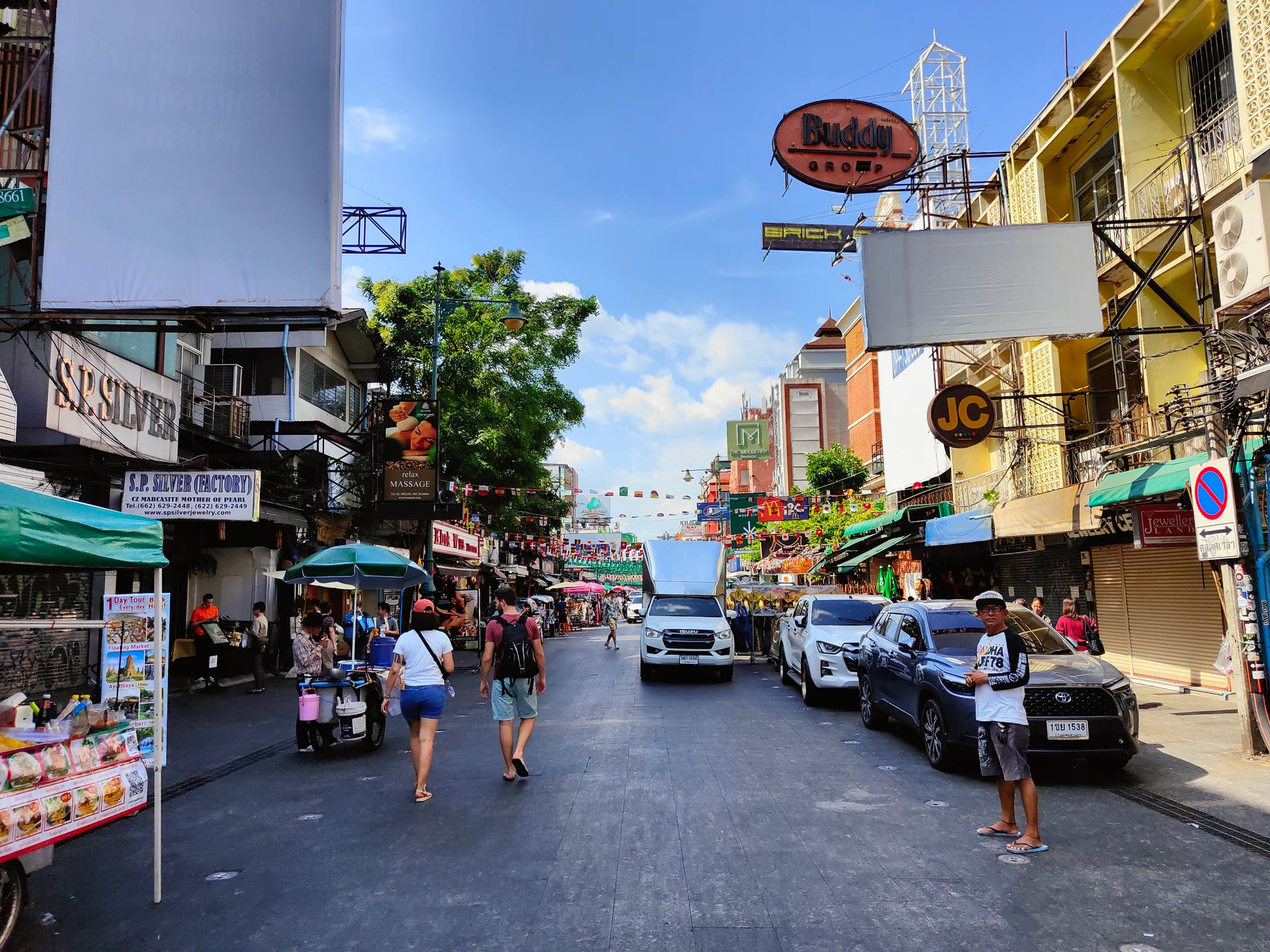 LEAF5 - Khaosan Road