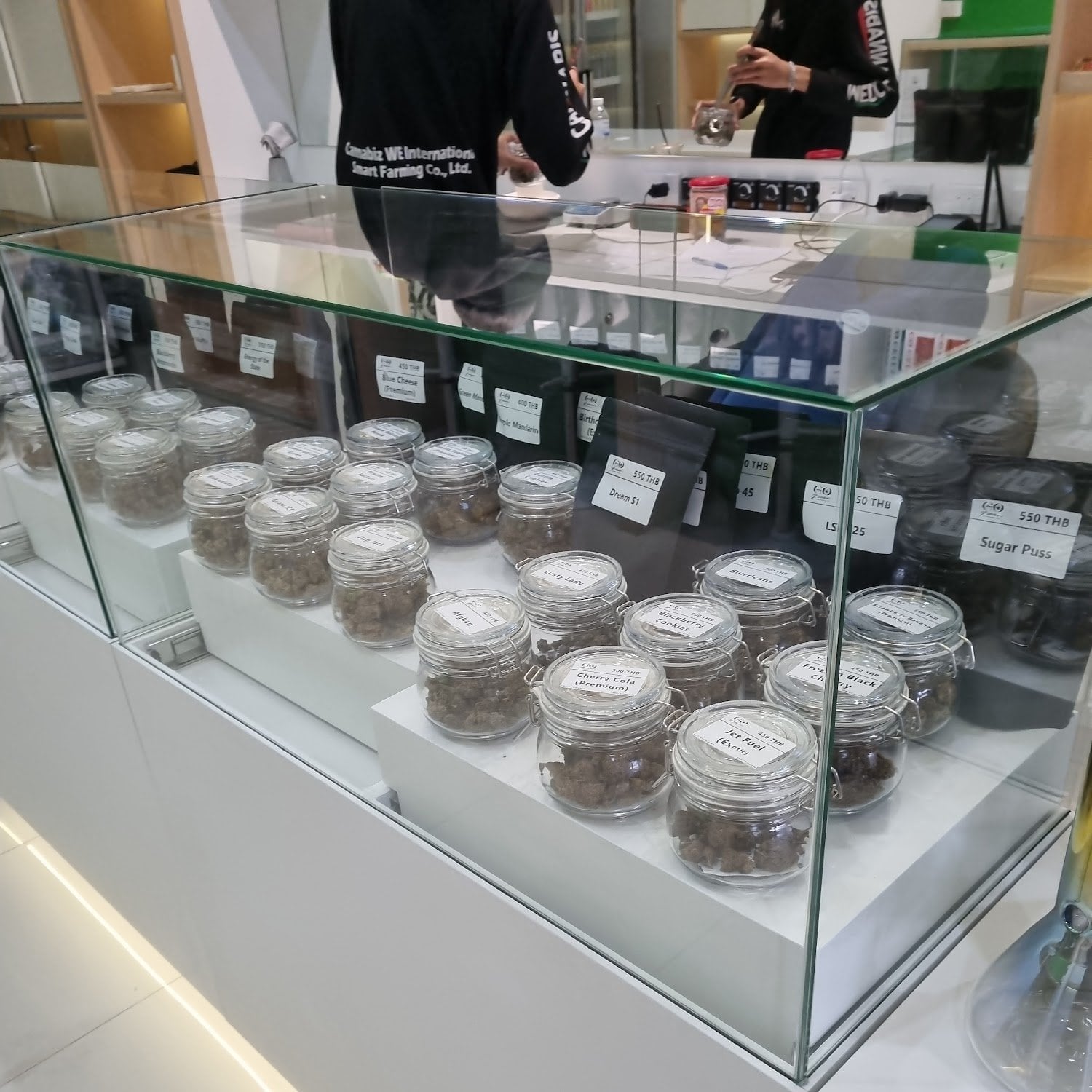 GoGreen By Kanya - Ruamchok Mall The Best Cannabis Weed And Dispensary Chiangmai