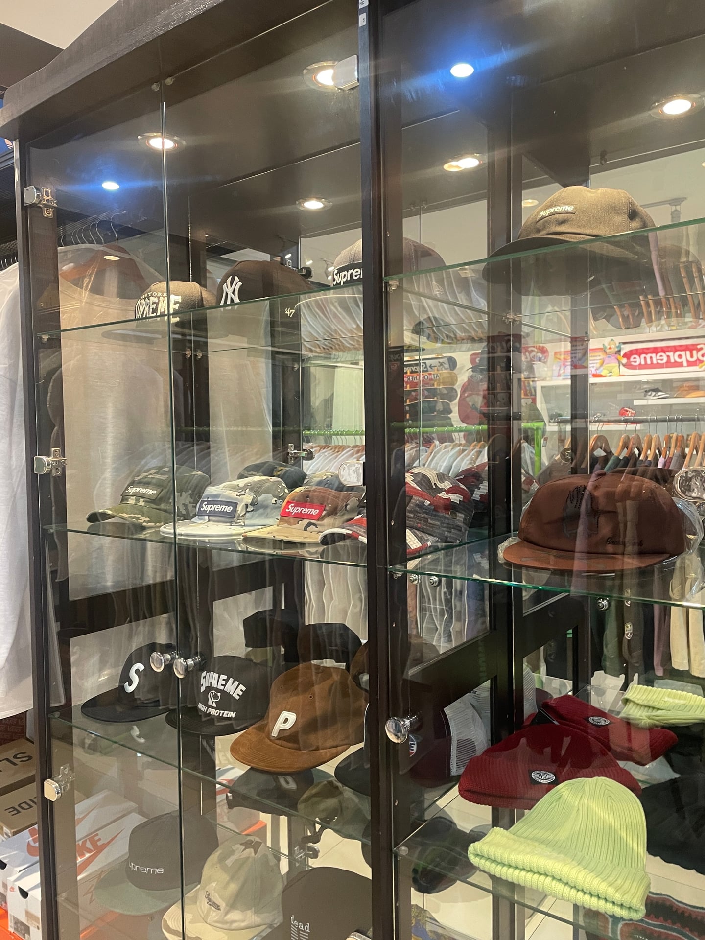 OTEE Shop Cannabis Farm Ganja Dispensary &Craftbeer Thai