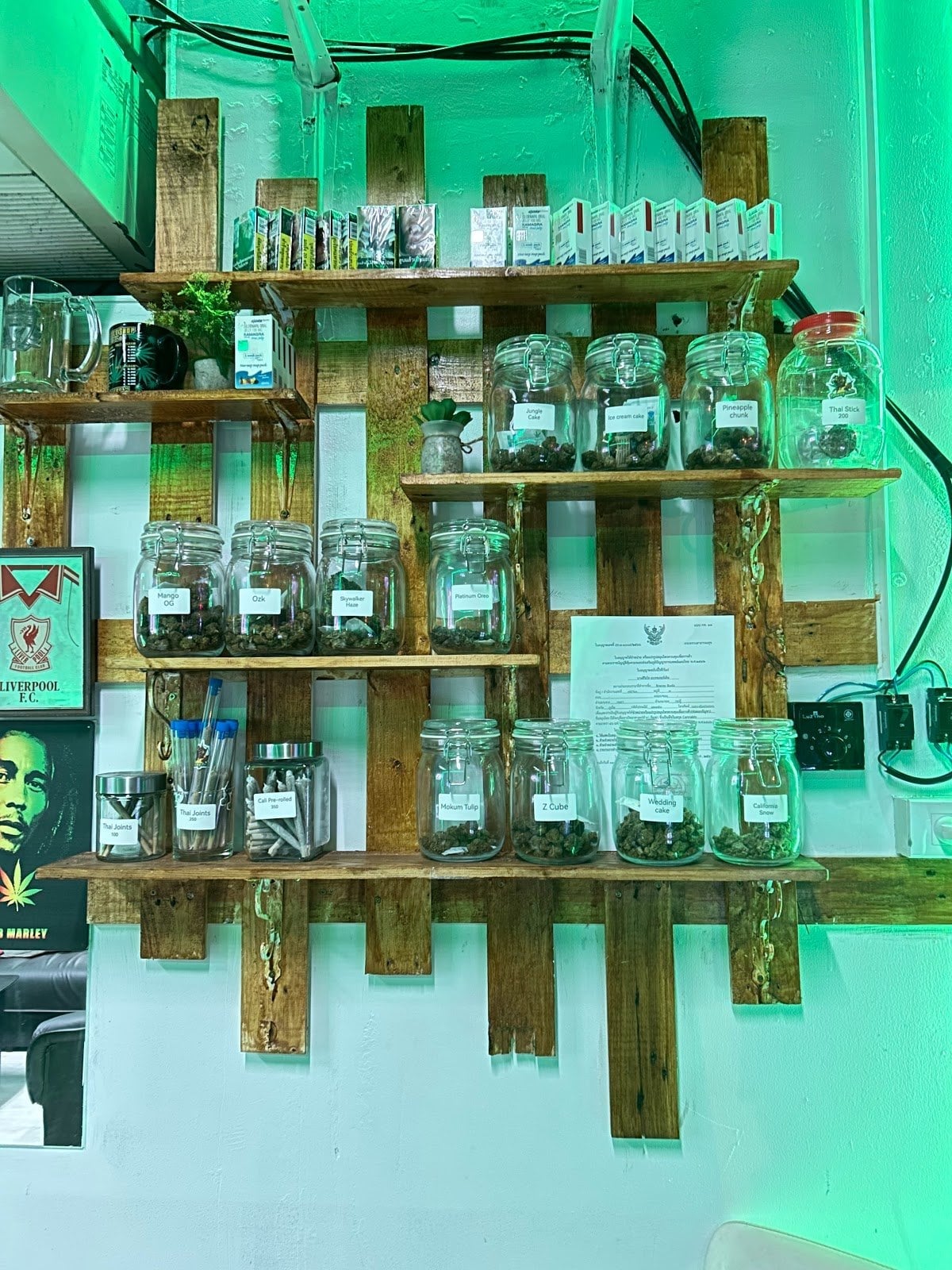 Bracey Budz Cannabis Dispensary Cannabis Store Weed Shop Ganja