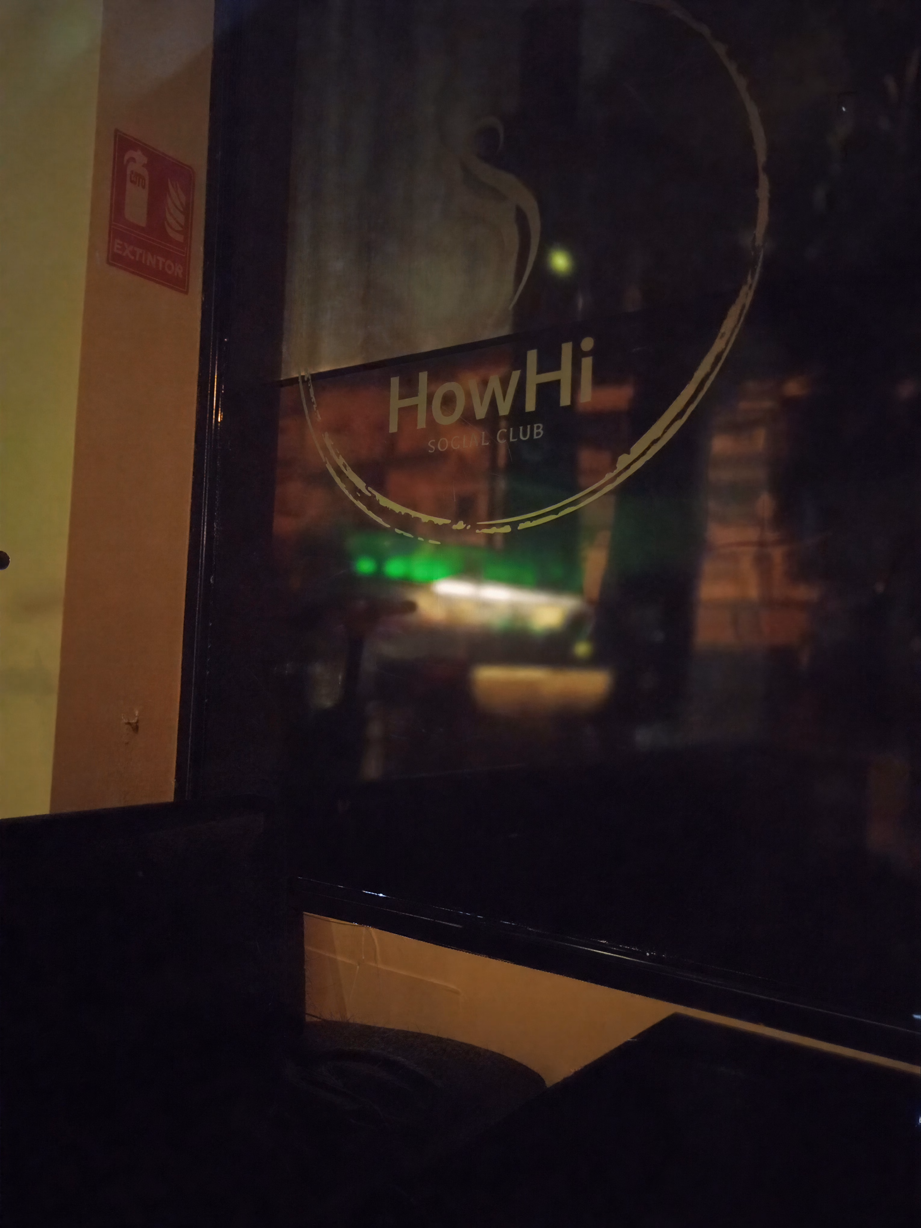 HowHi Social Club