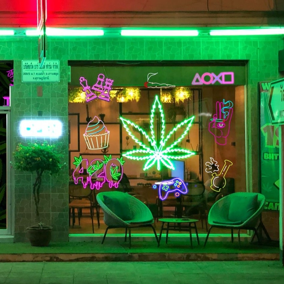 A Weed Mae Nam