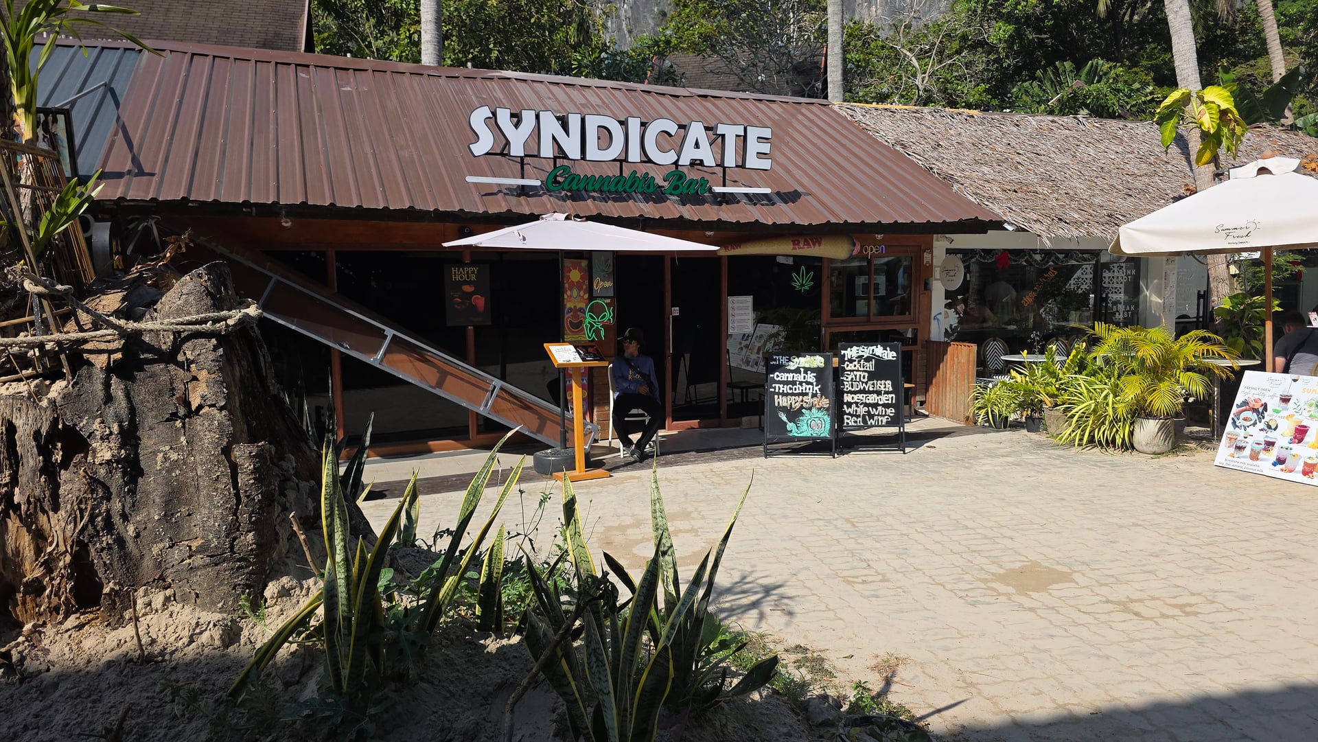 The Syndicate Bud - Railay Beach