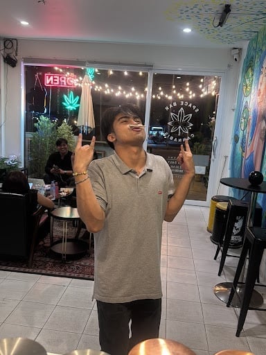 Spacebar Cannabis & Craftbeer Royalhill Thappraya Road