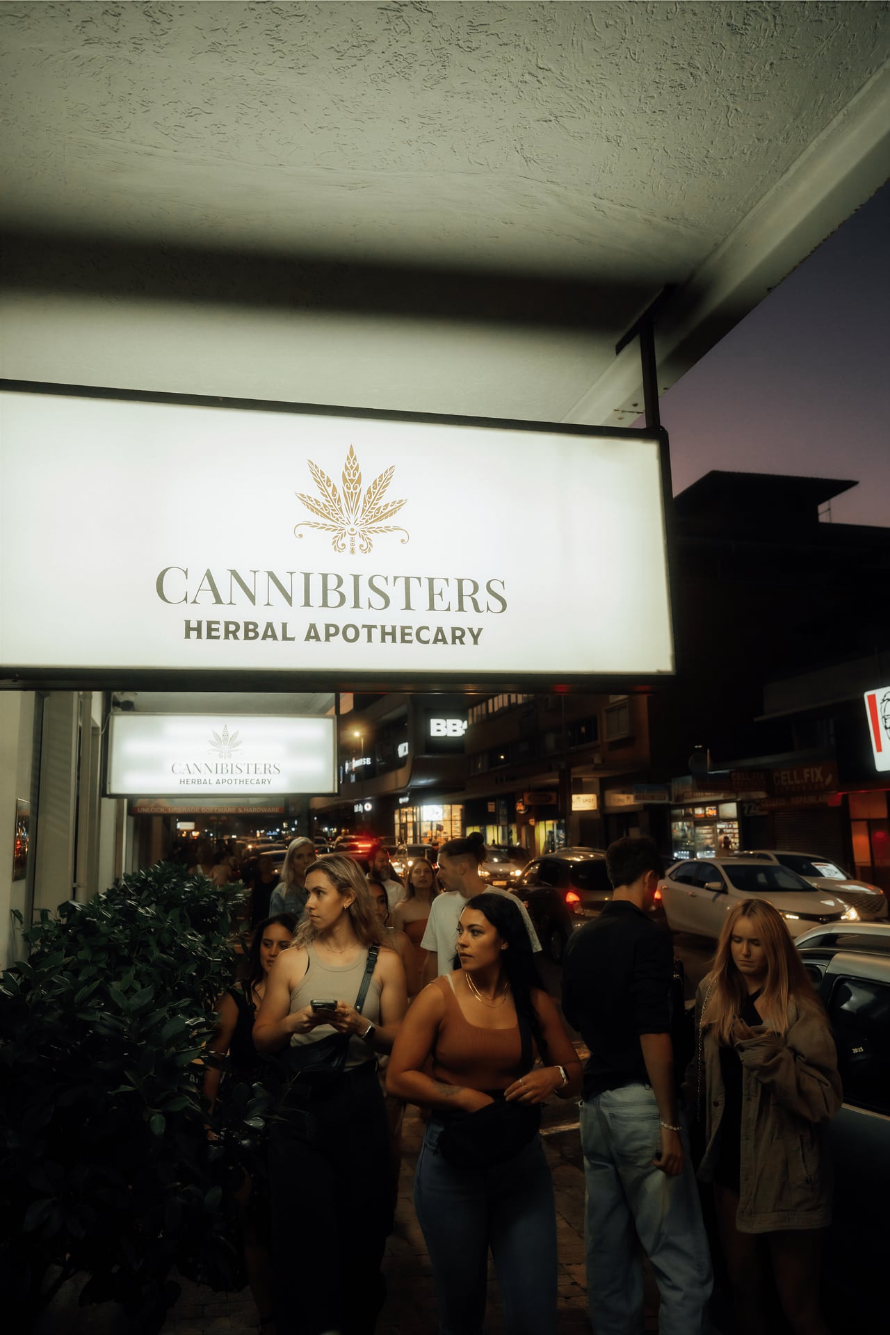 Cannibisters