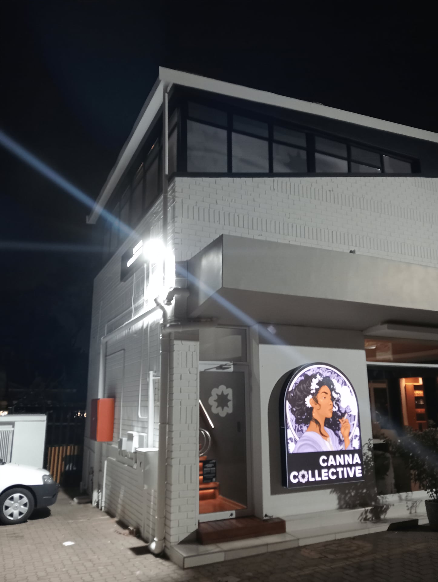 Canna Collective Lounge Oaklands