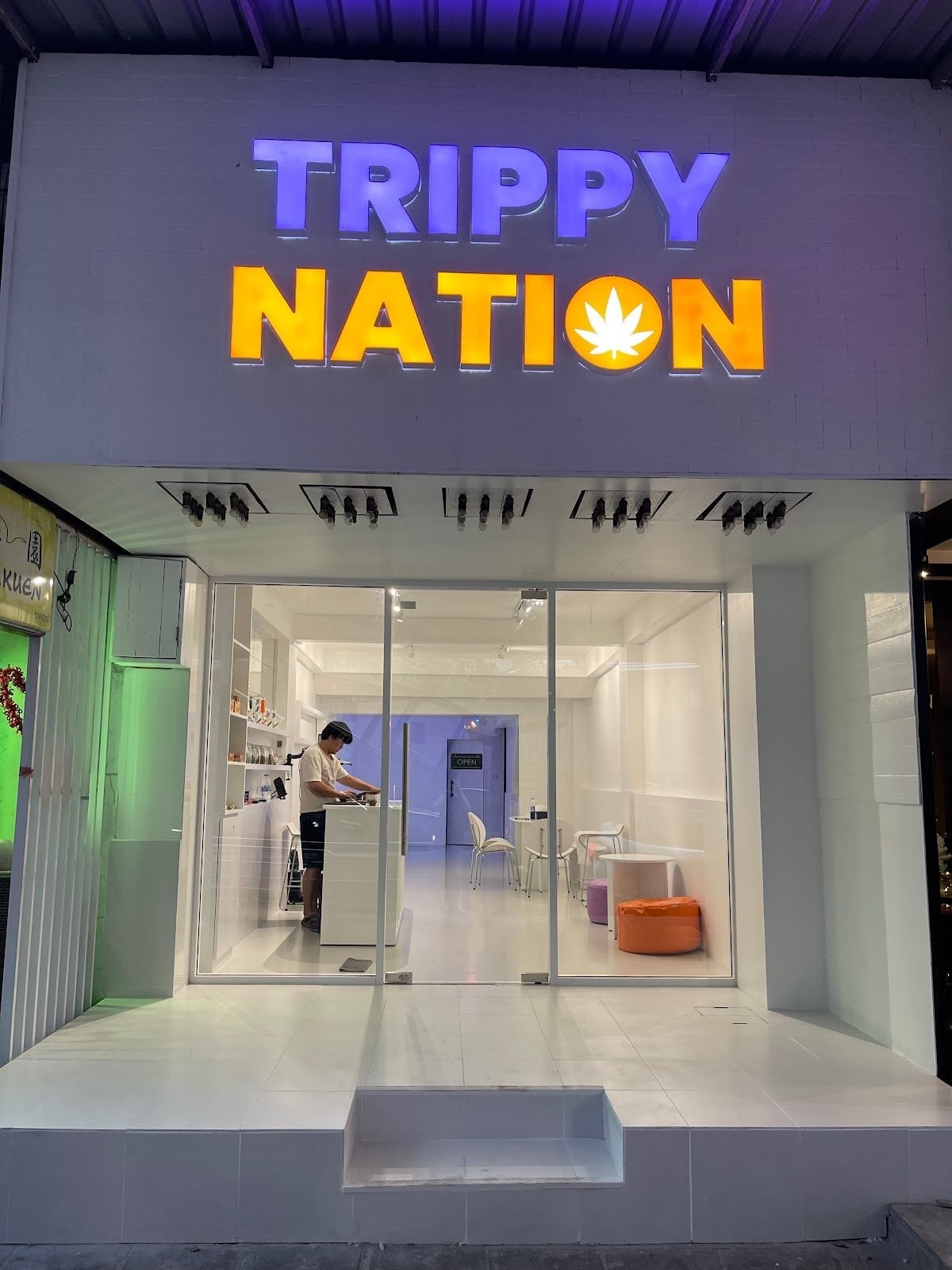 Trippy Nation Dispensary - Thonglor
